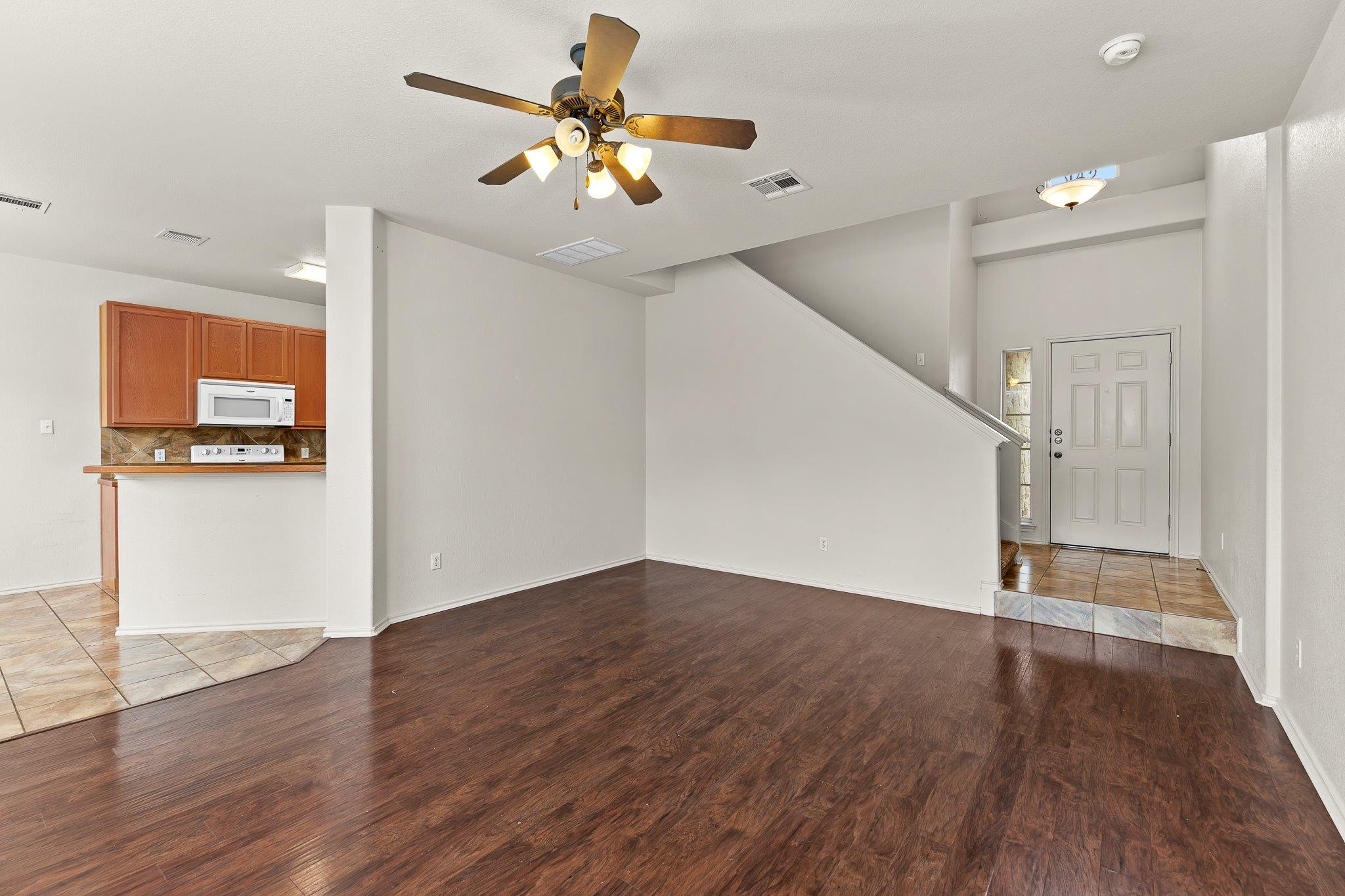 2410 Great Oaks DR # 202