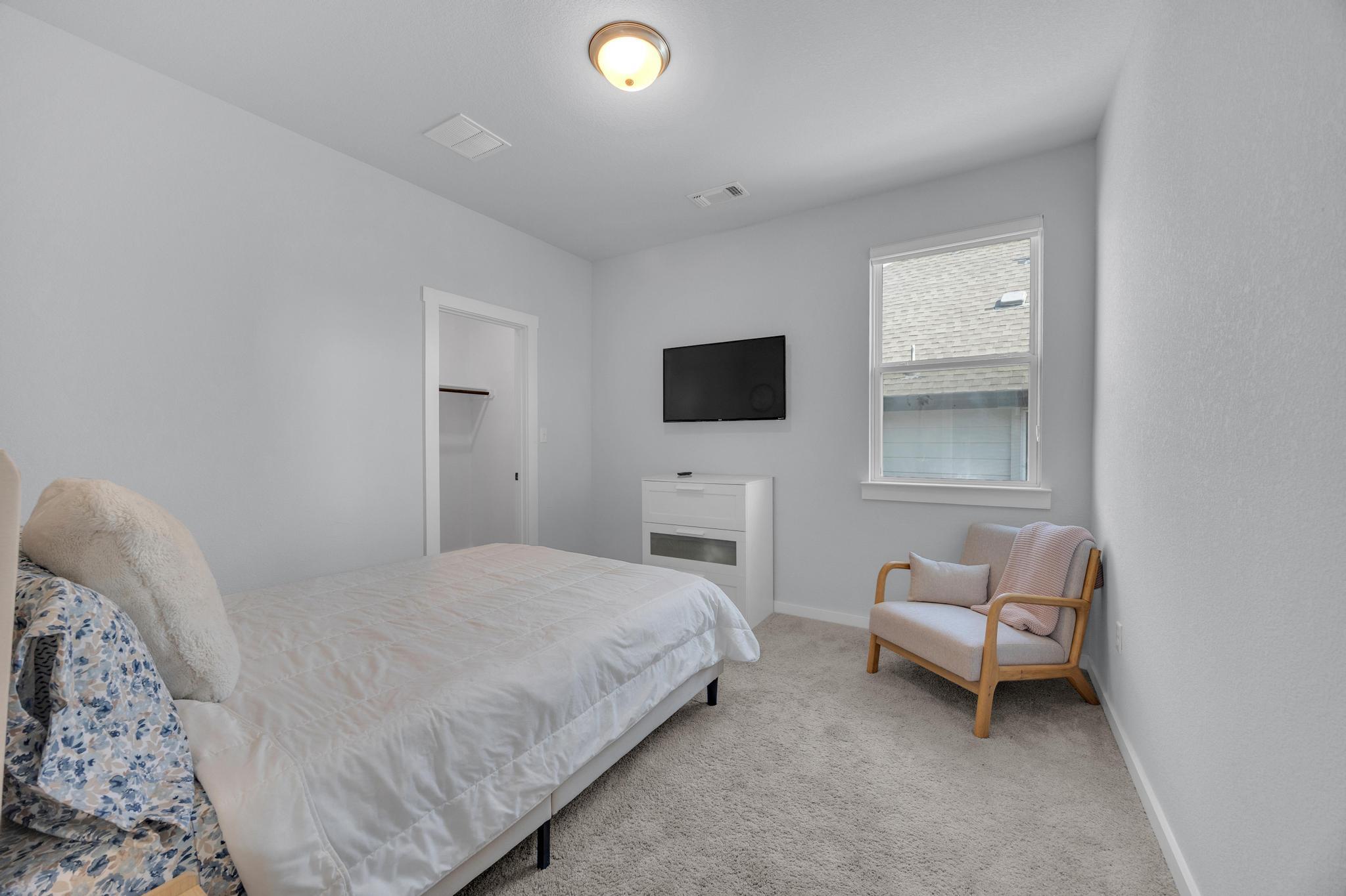 6404 E Mallord Brook BND