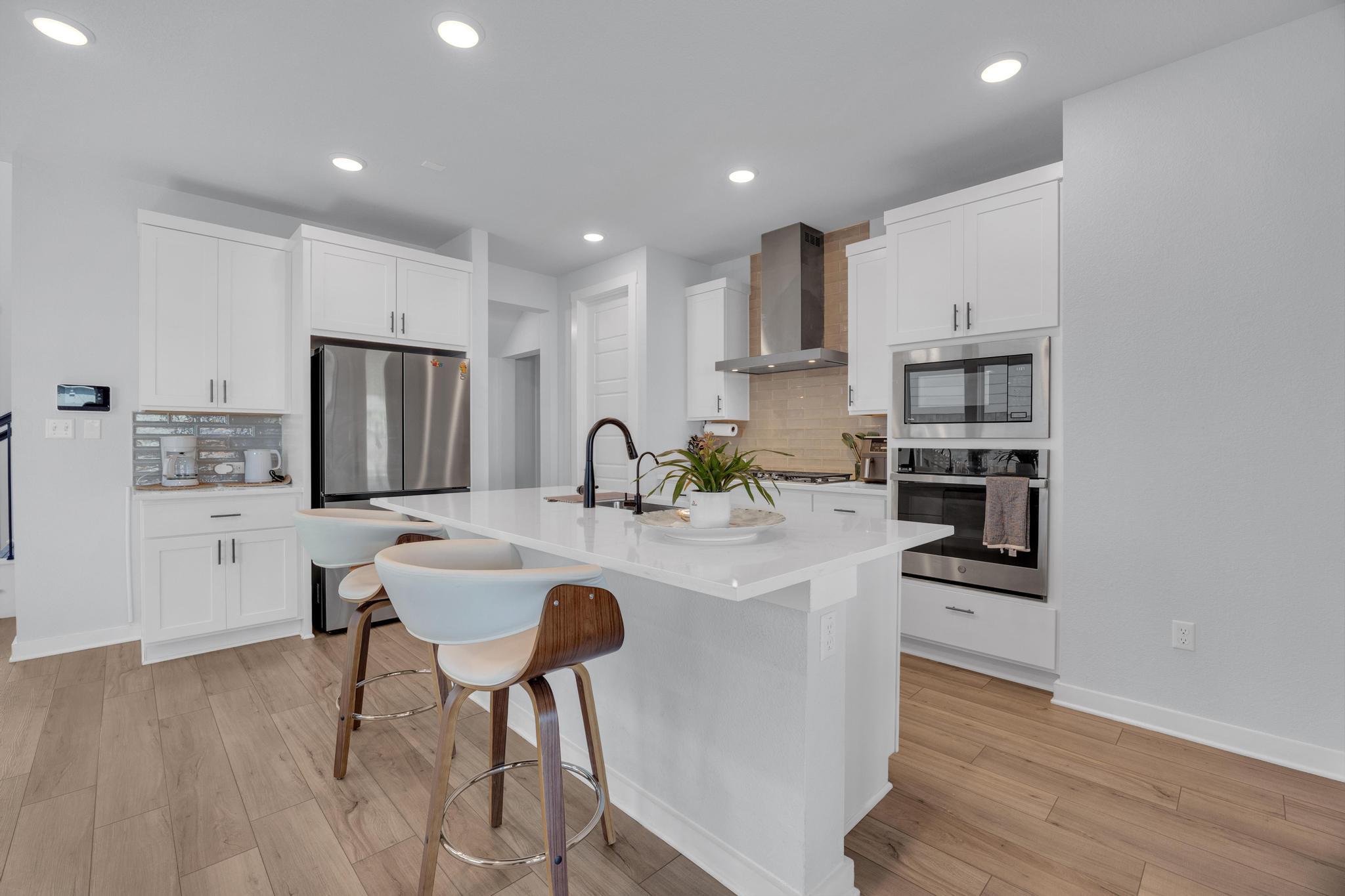 6404 E Mallord Brook BND