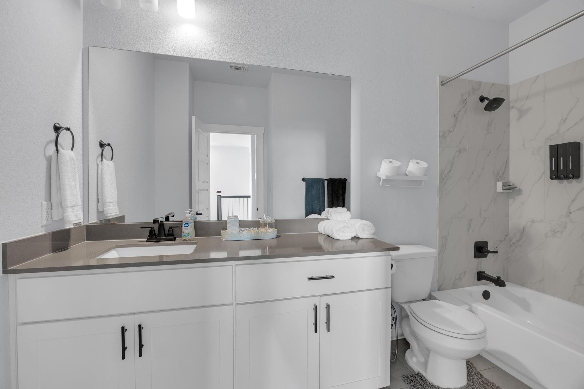 6404 E Mallord Brook BND