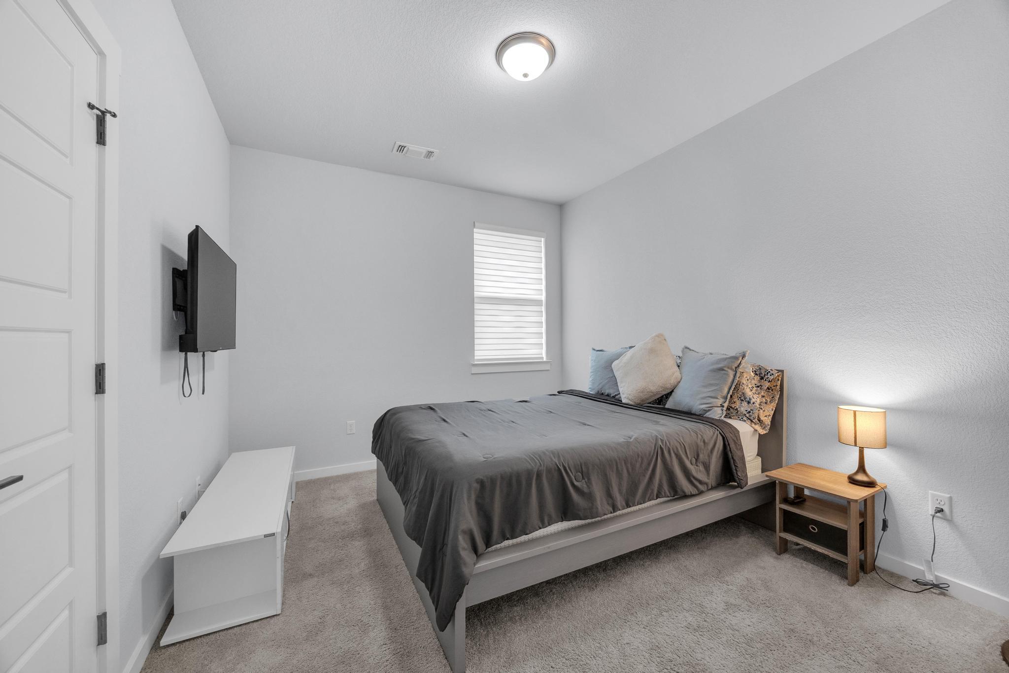 6404 E Mallord Brook BND