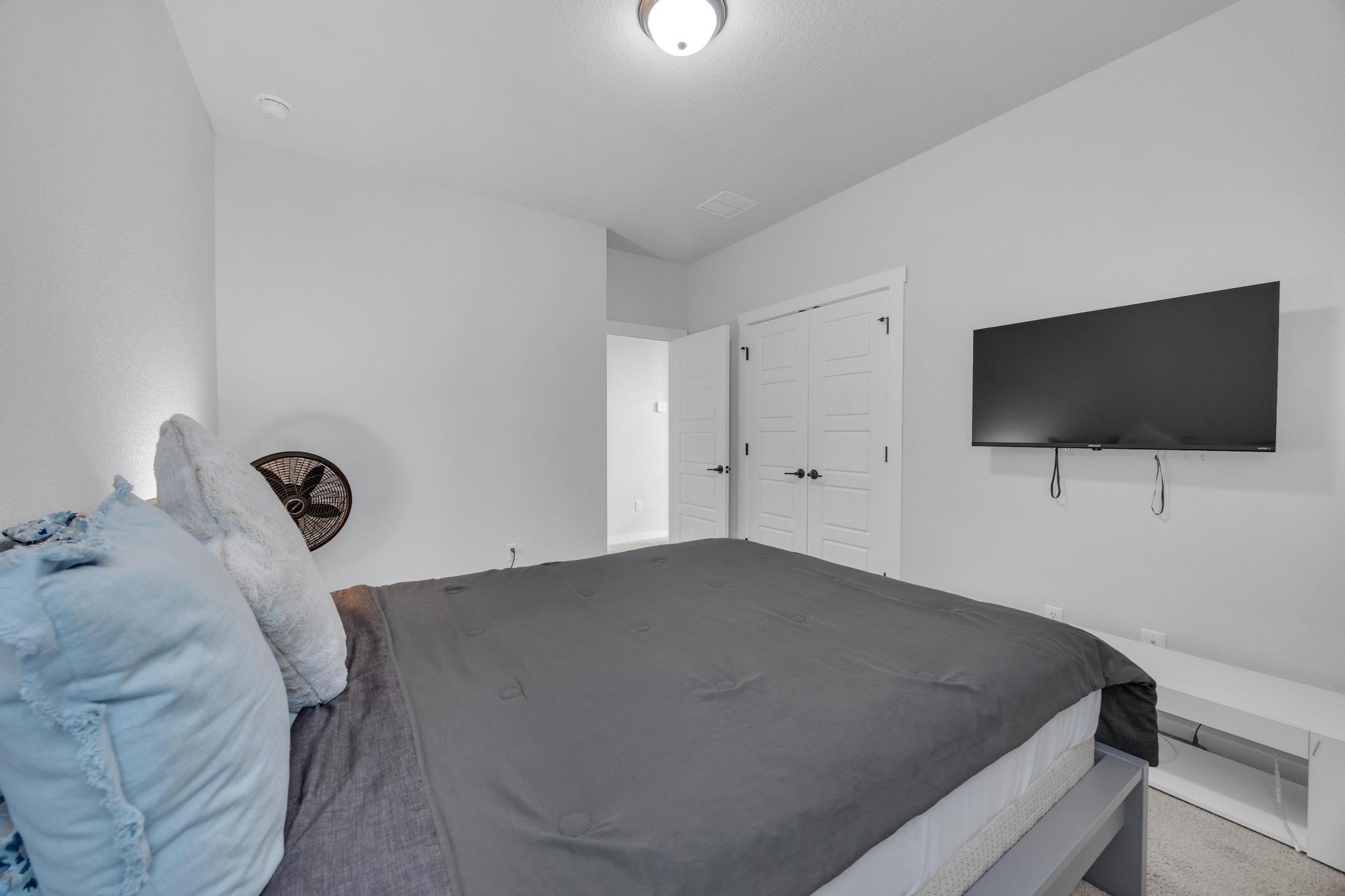 6404 E Mallord Brook BND