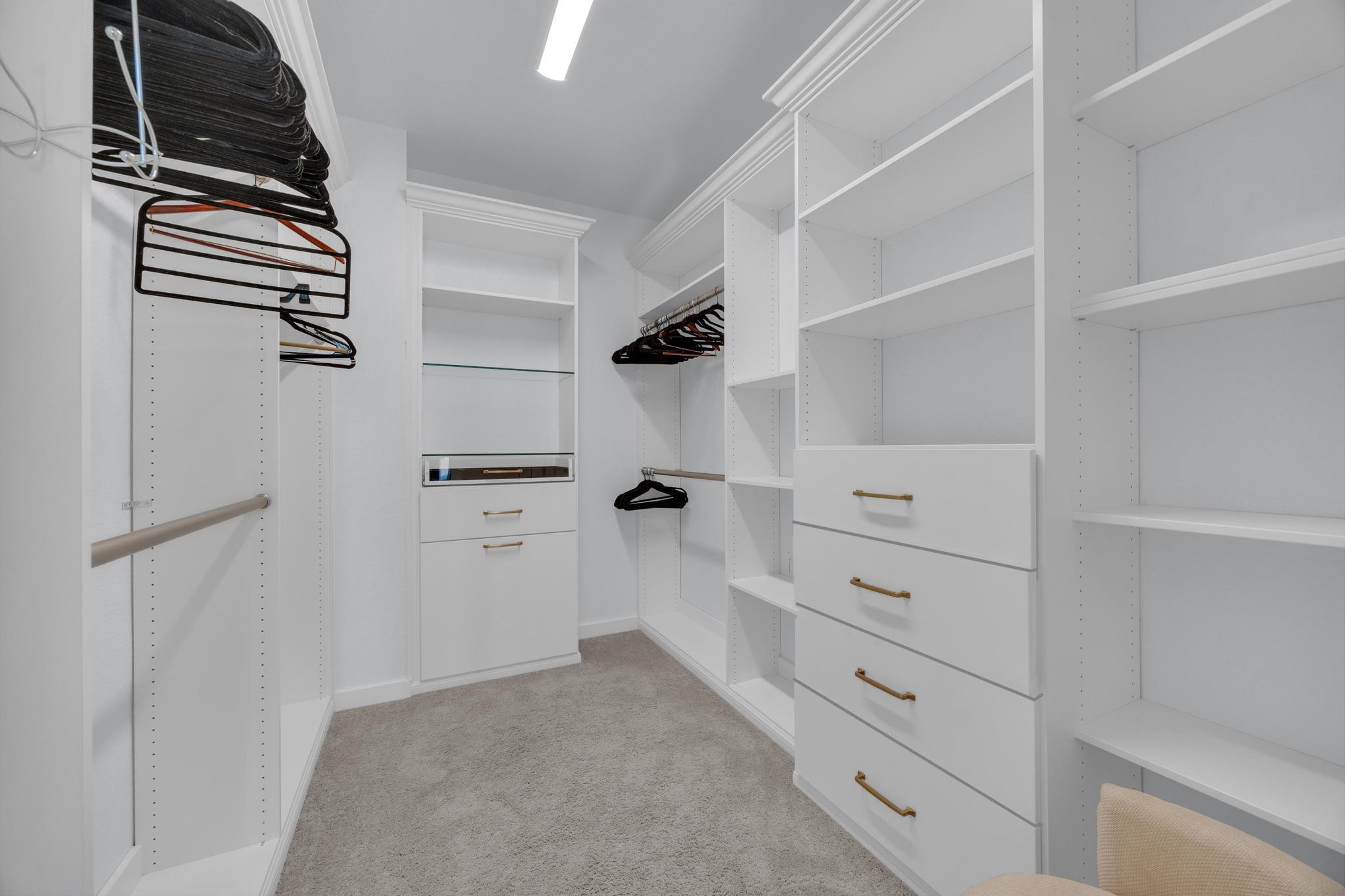 6404 E Mallord Brook BND