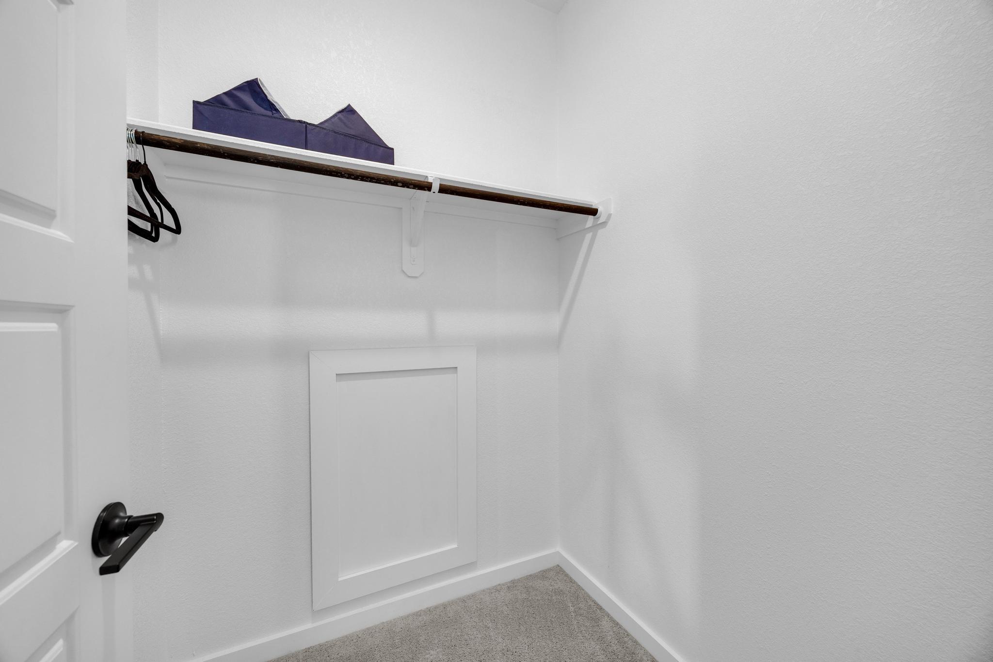 6404 E Mallord Brook BND