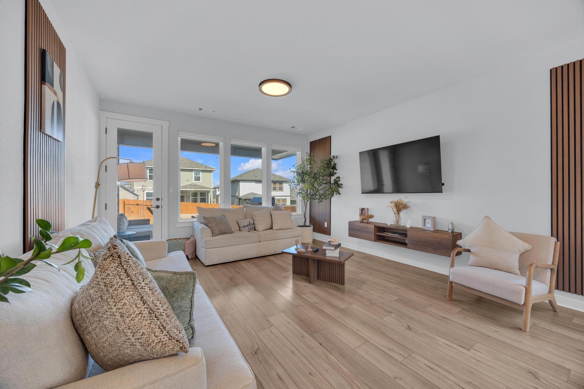 6404 E Mallord Brook BND