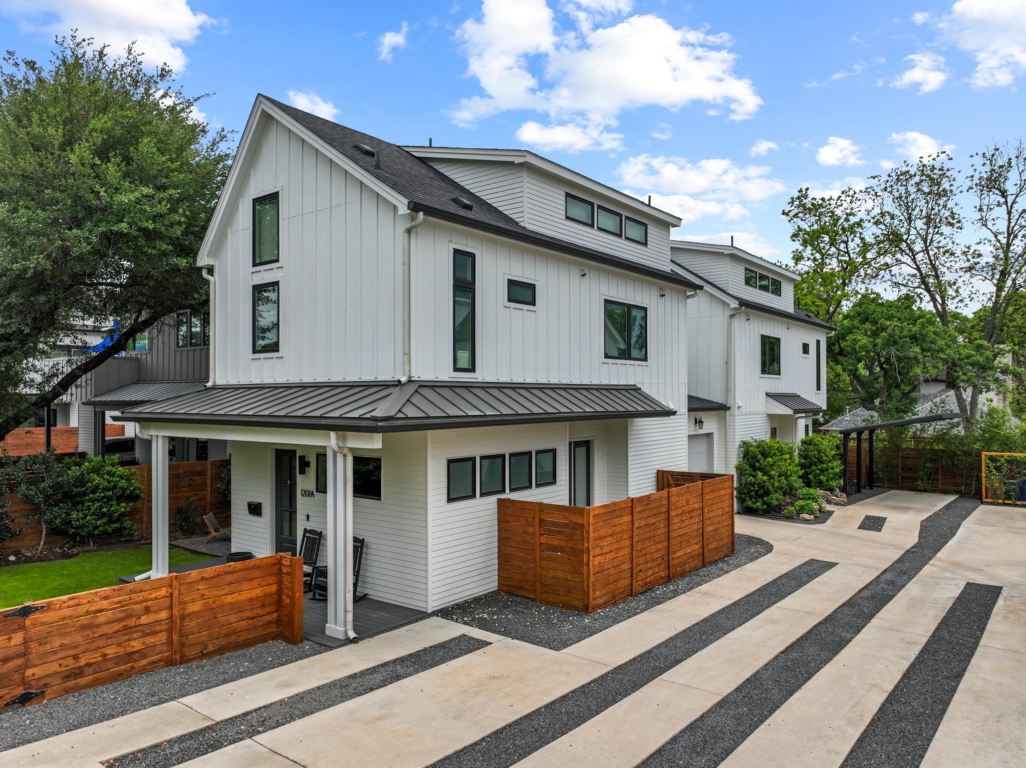 1201 W 39th 1/2 ST # B