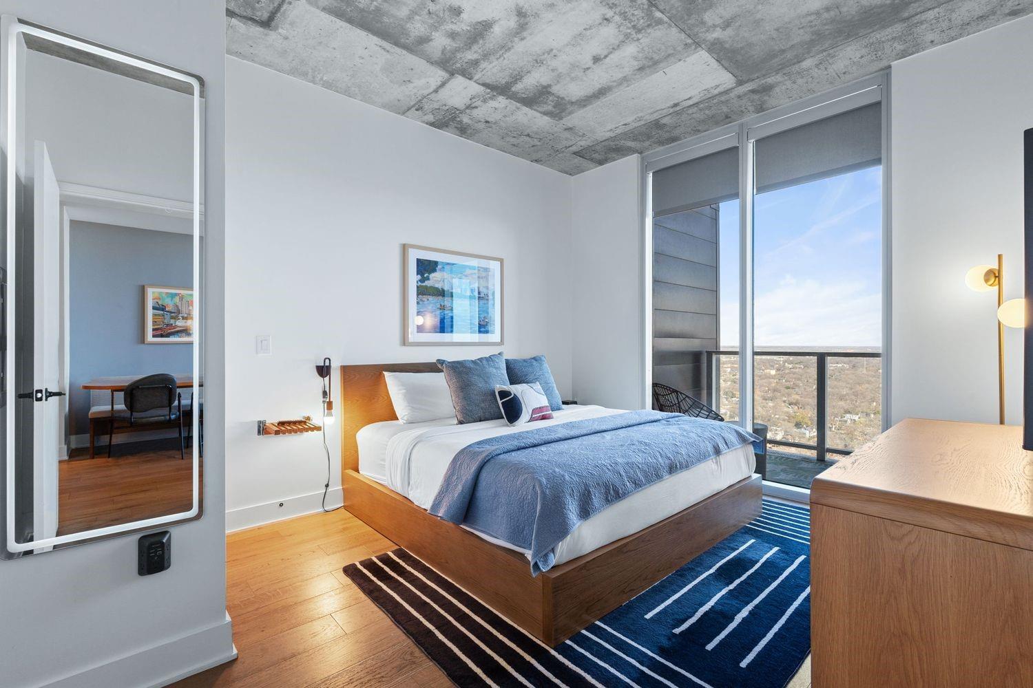 48 East Ave # 2906