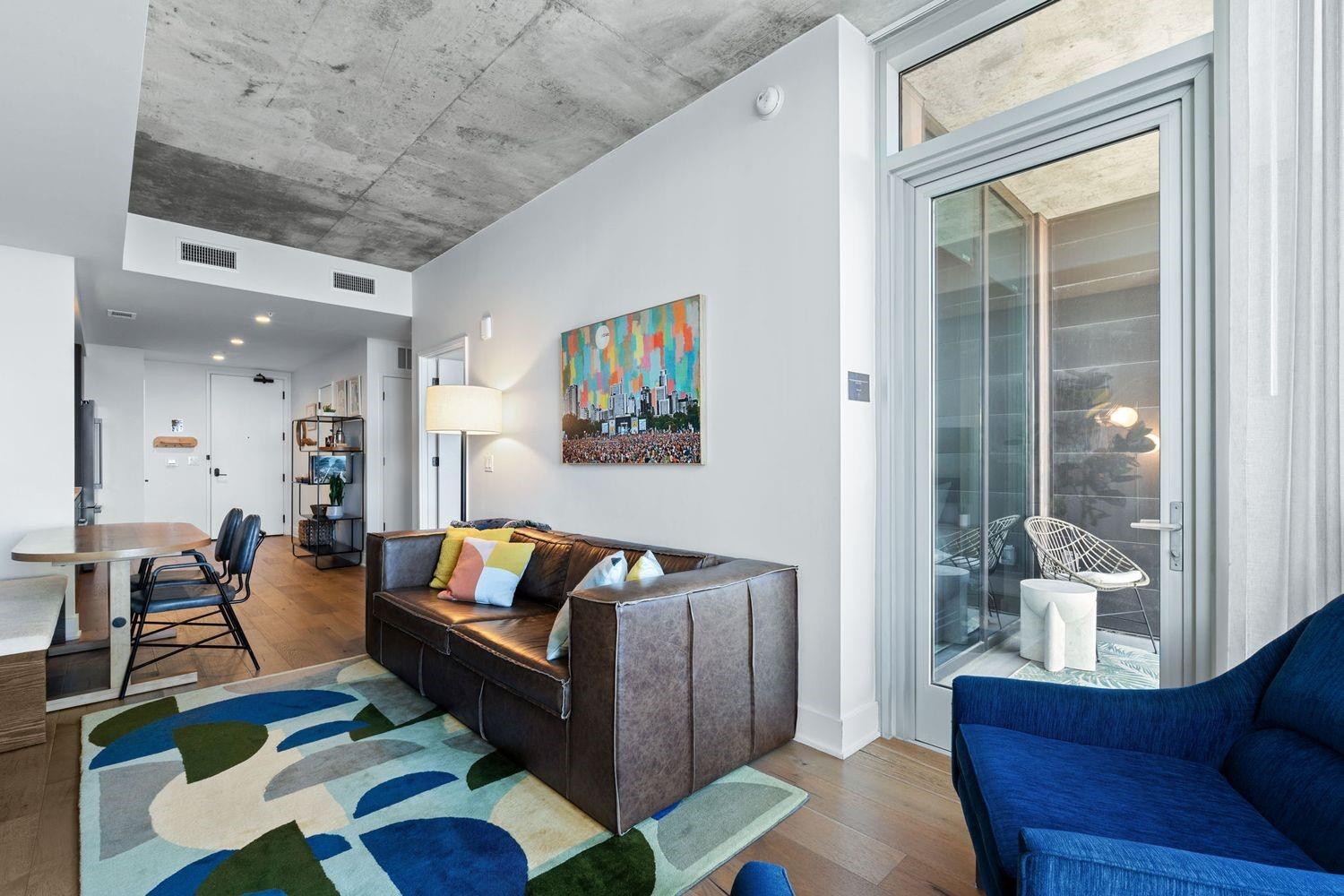 48 East Ave # 2906
