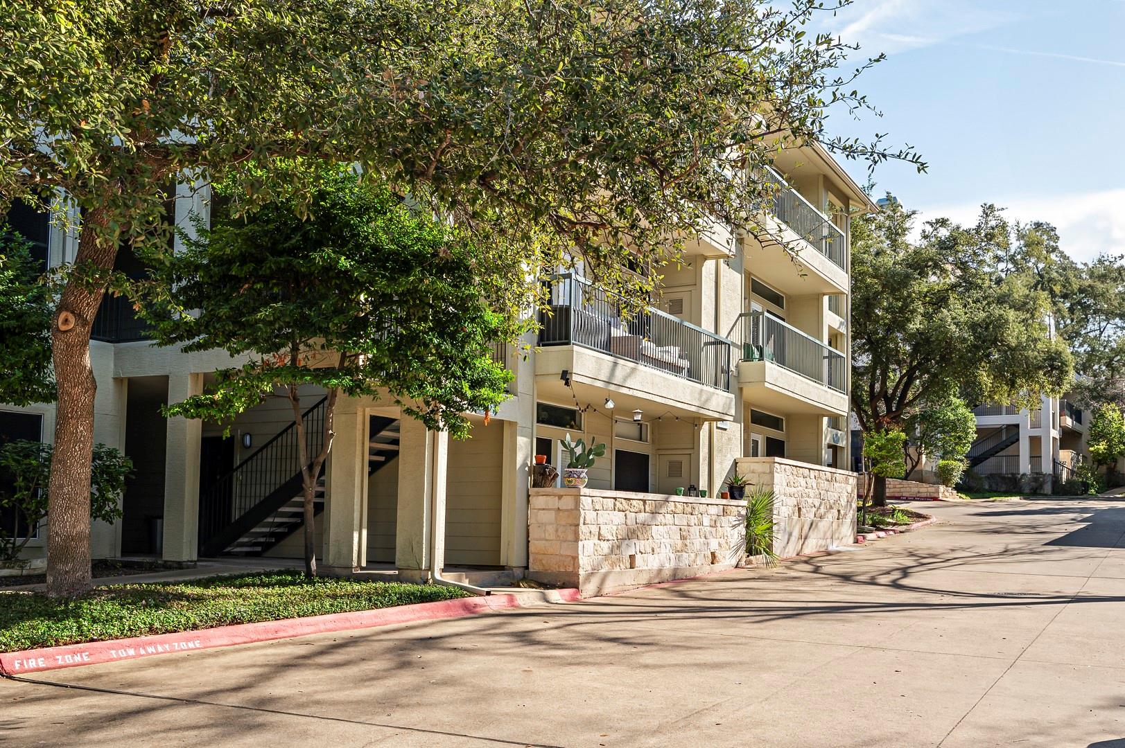 2209 Hancock DR # 3