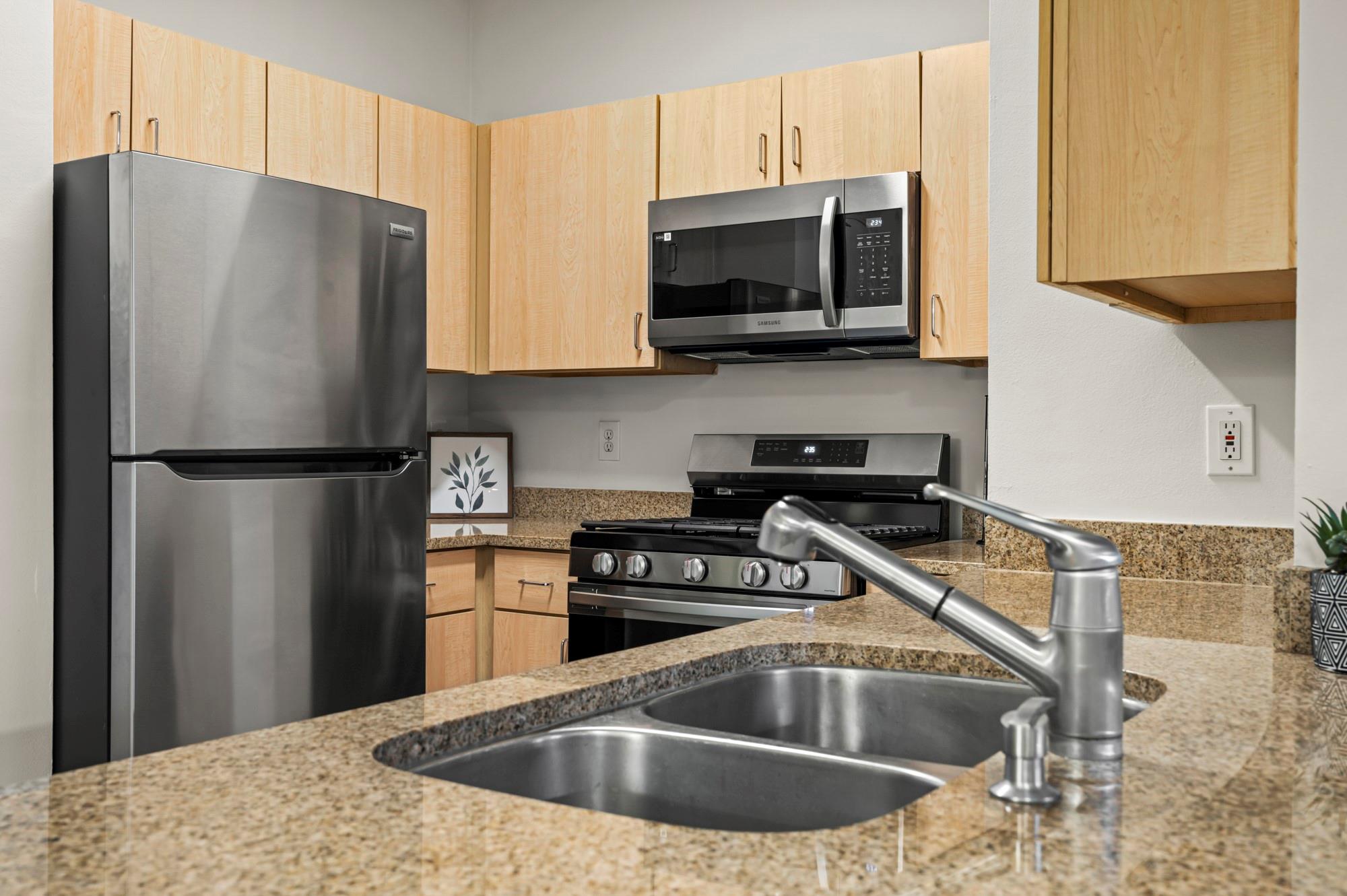 2209 Hancock DR # 3
