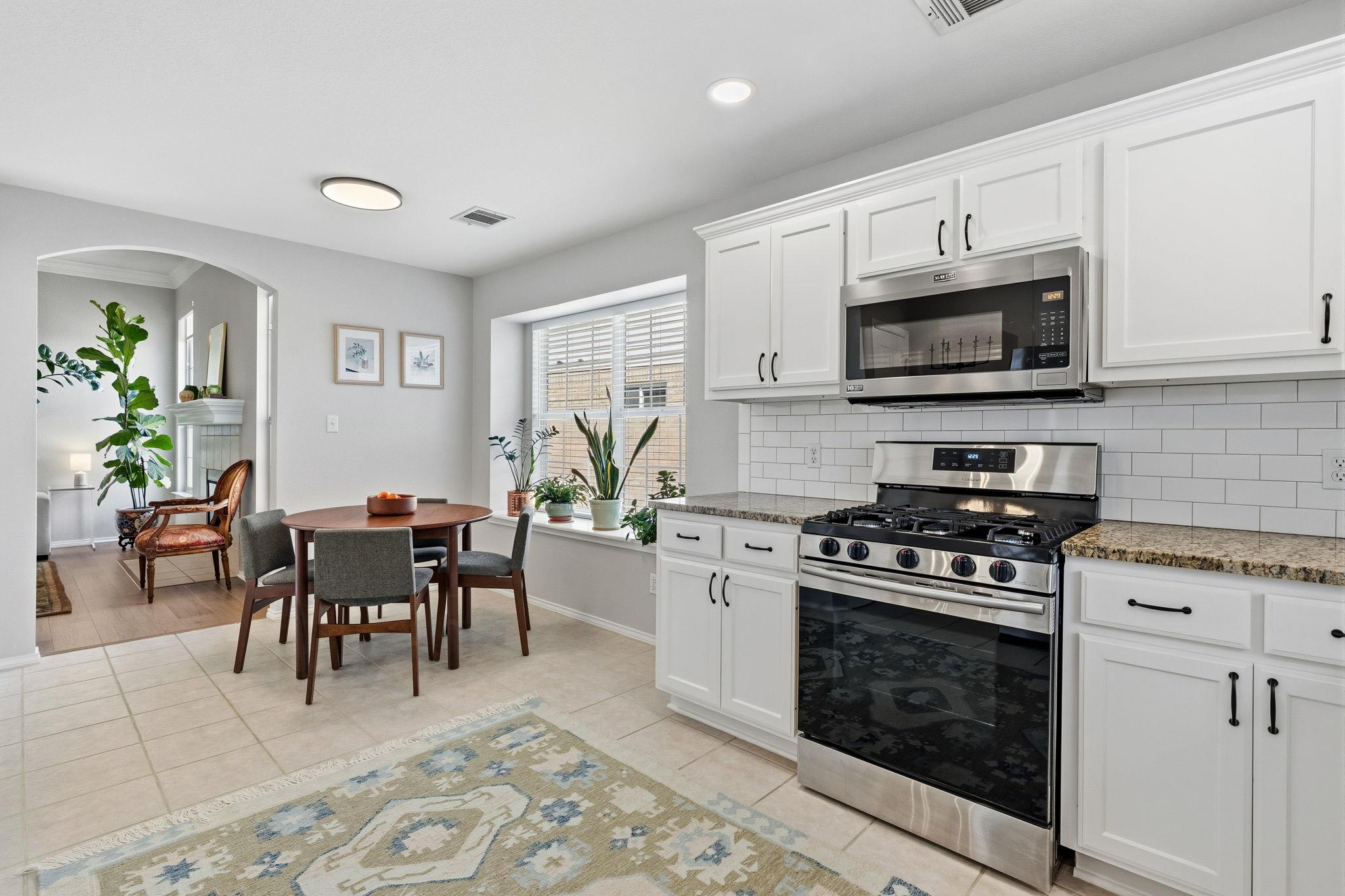 2306 Clover Ridge DR