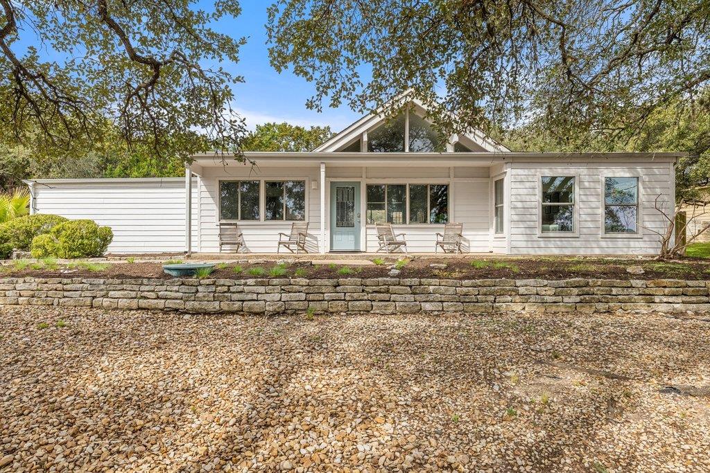 411 Lakeway DR