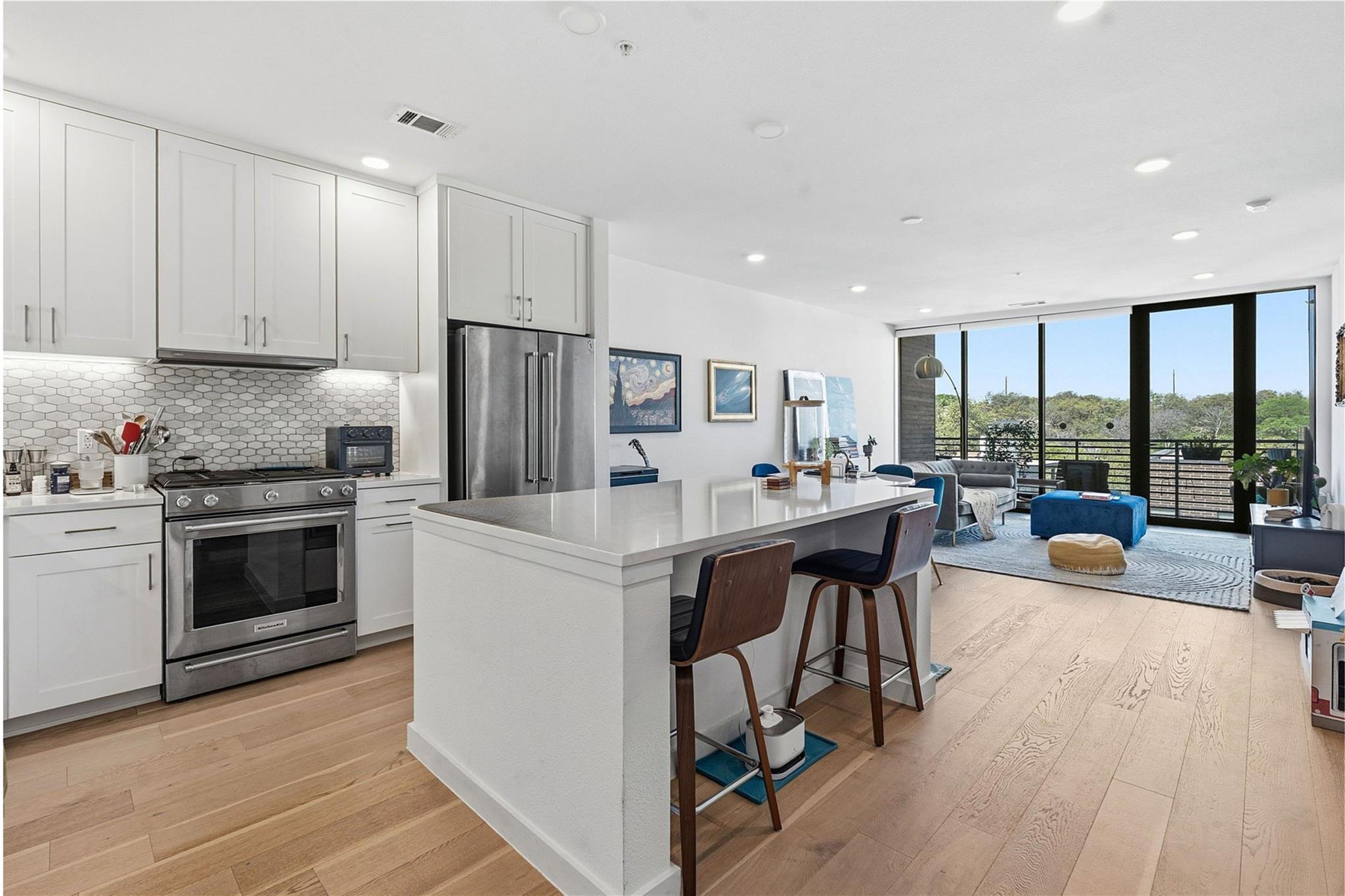 900 S 1st ST # 415