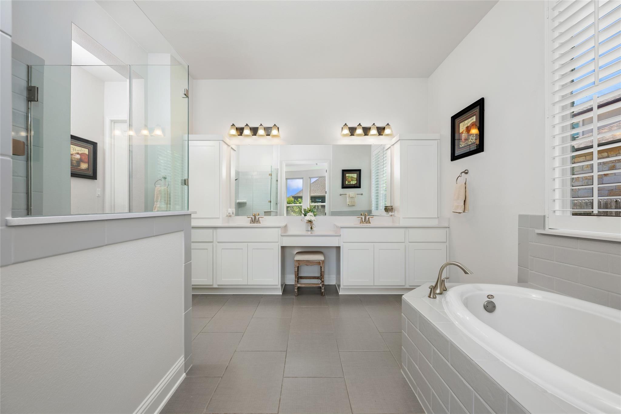 2308 Belen DR