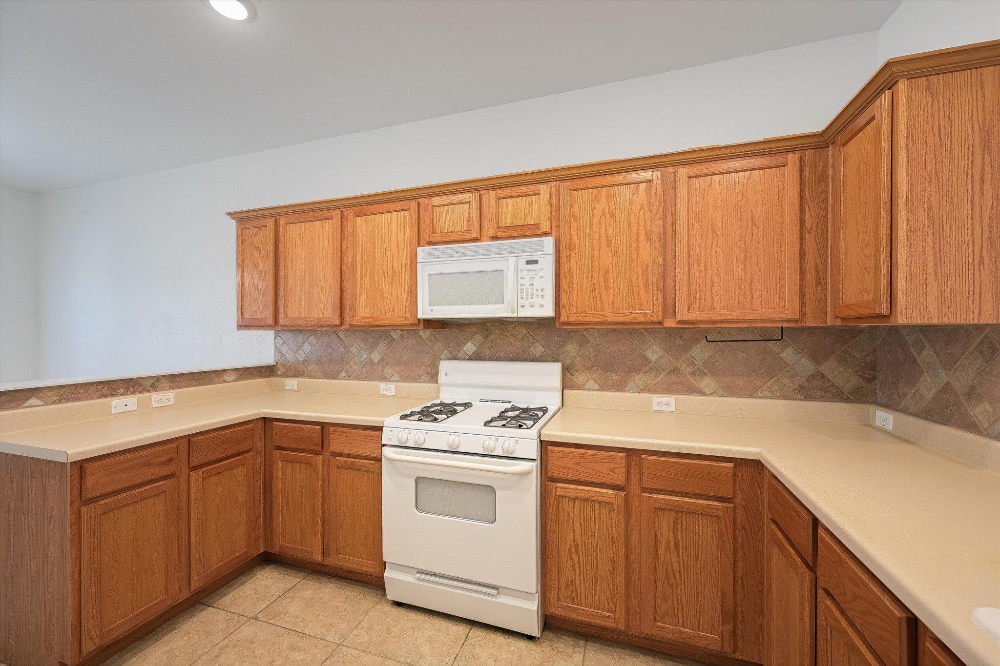 1732 Amberwood LOOP