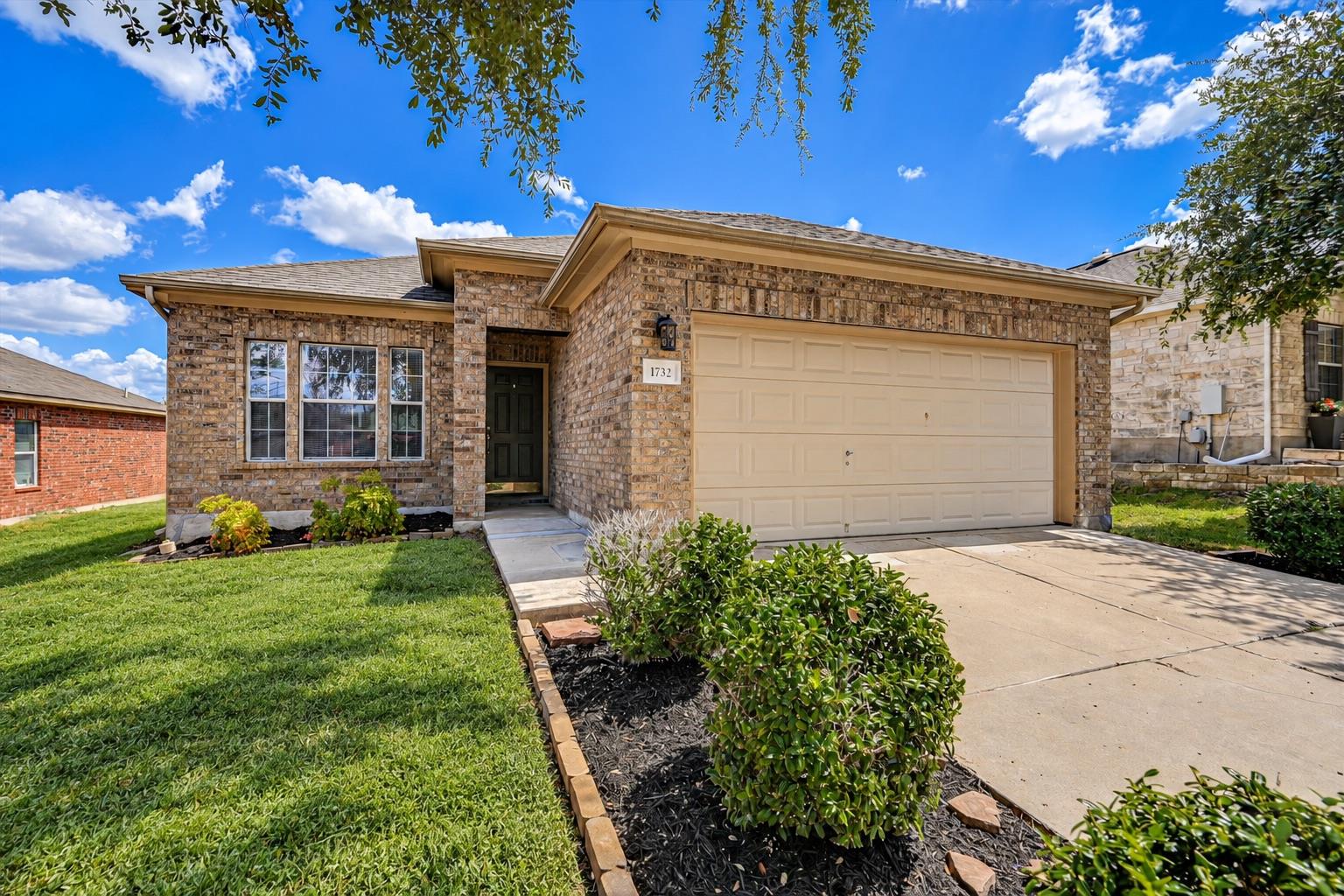 1732 Amberwood LOOP