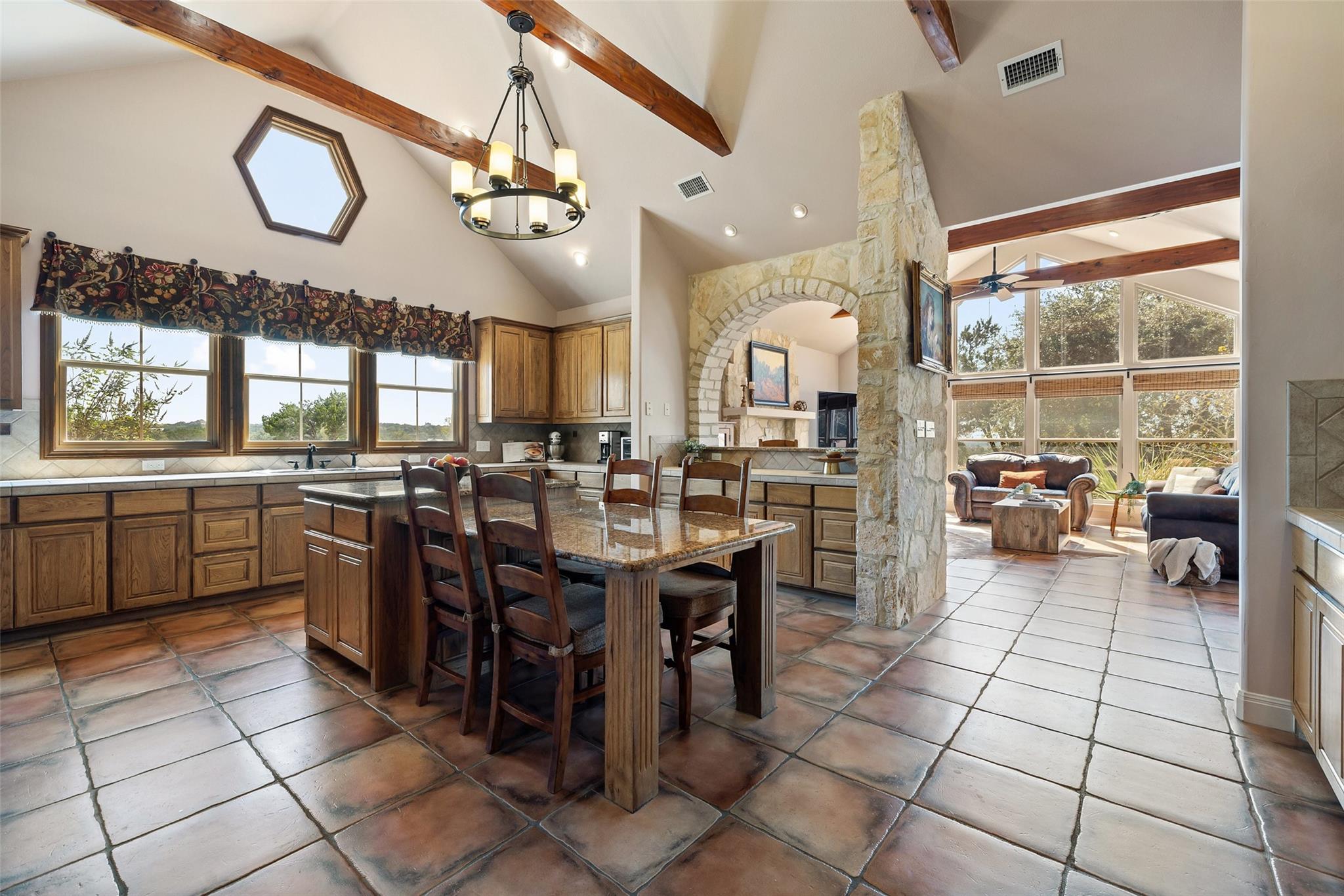1120 Canyon View RD