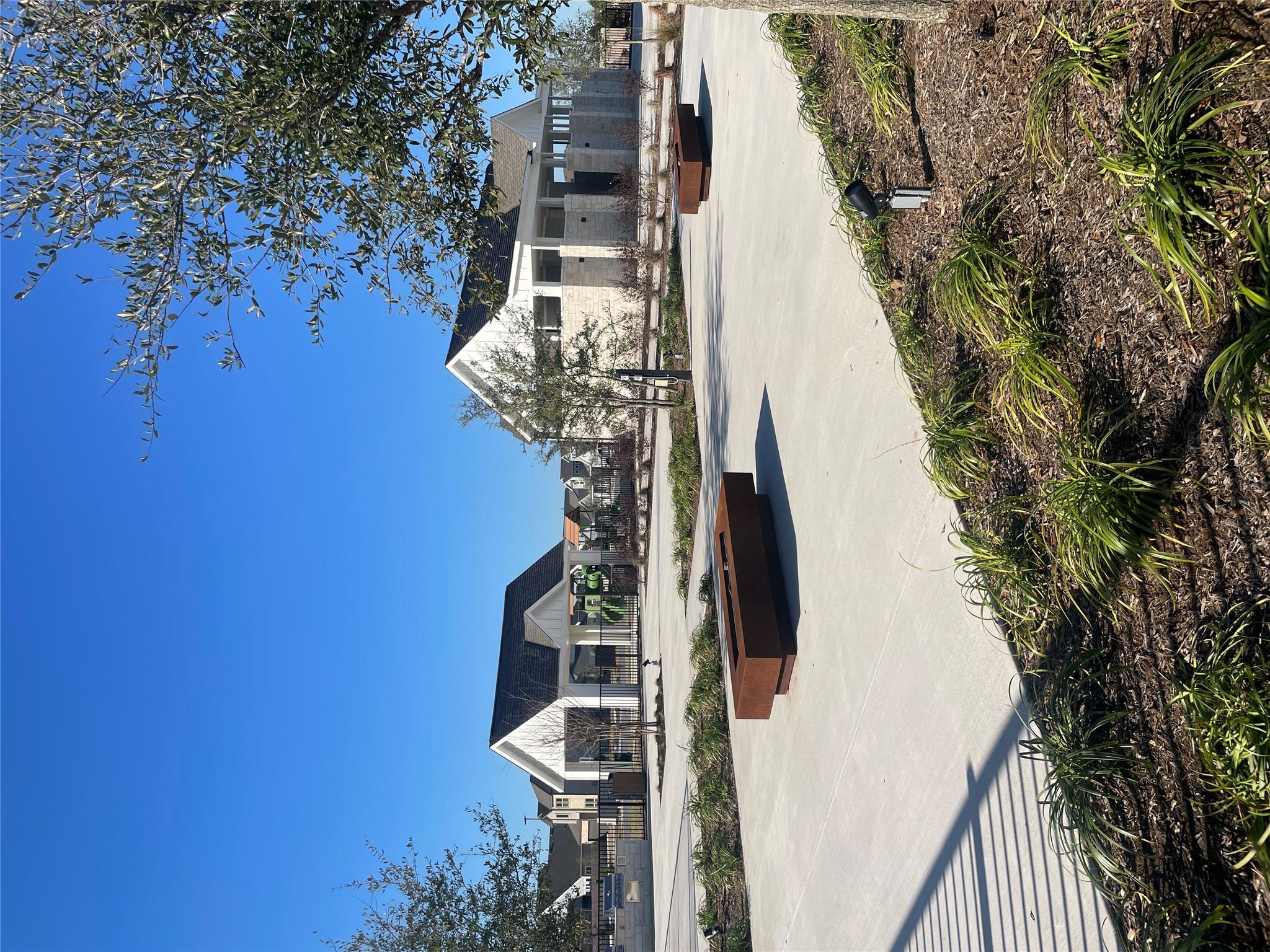 8575 Wellspring LOOP
