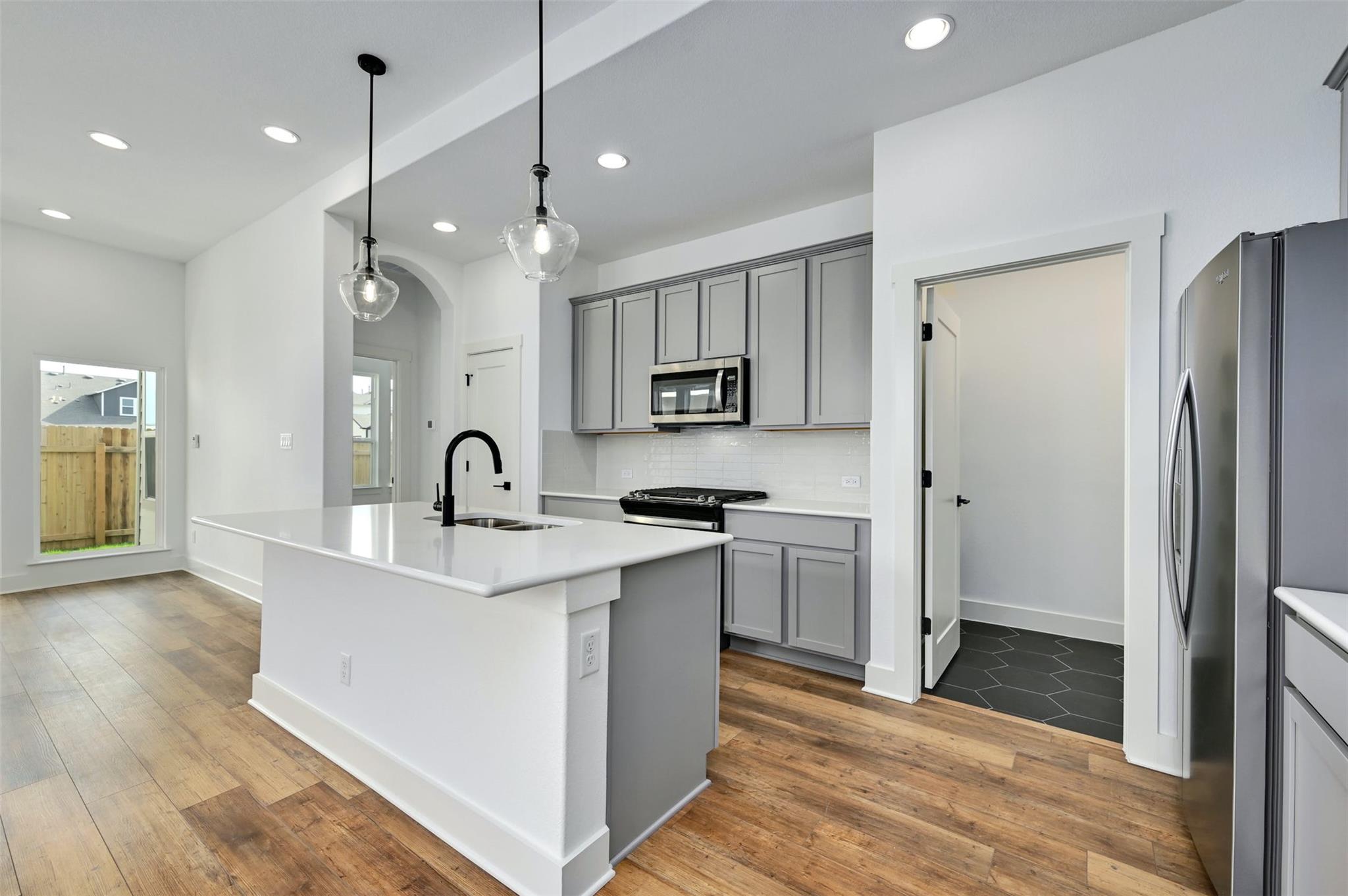 8575 Wellspring LOOP