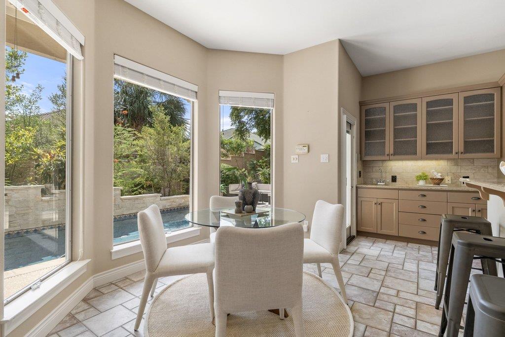 5 Tiburon CT