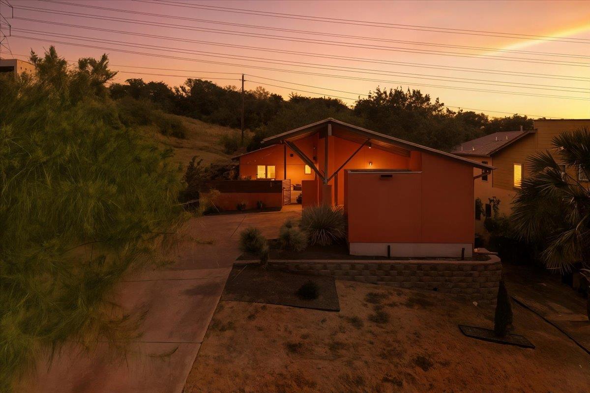 5301 Sendero Hills PKWY