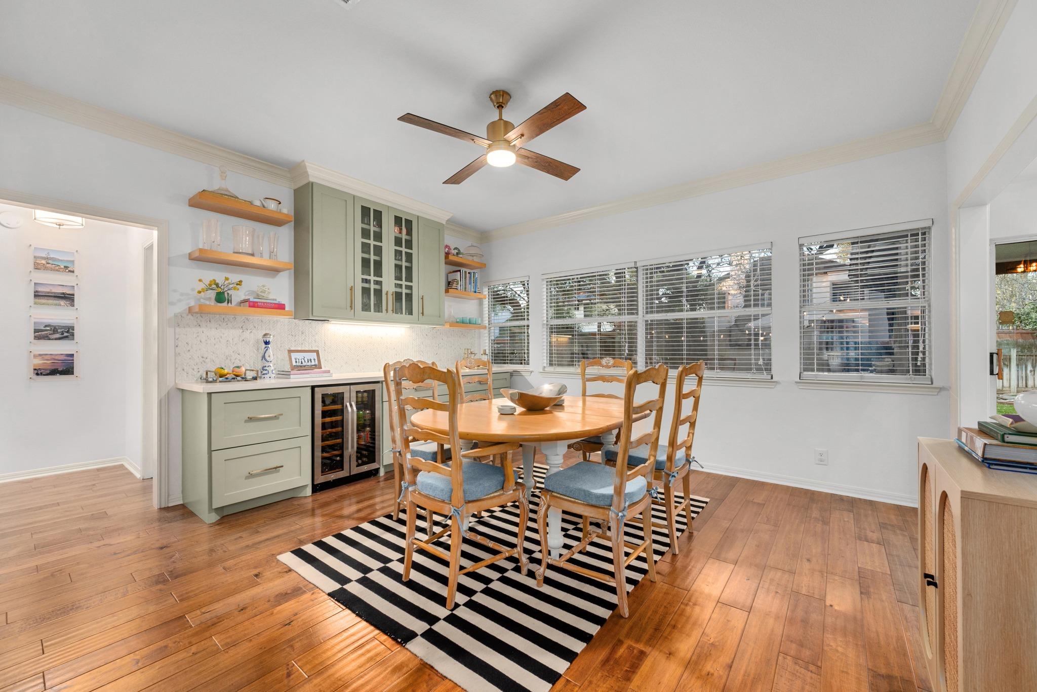 4802 Alta Loma DR