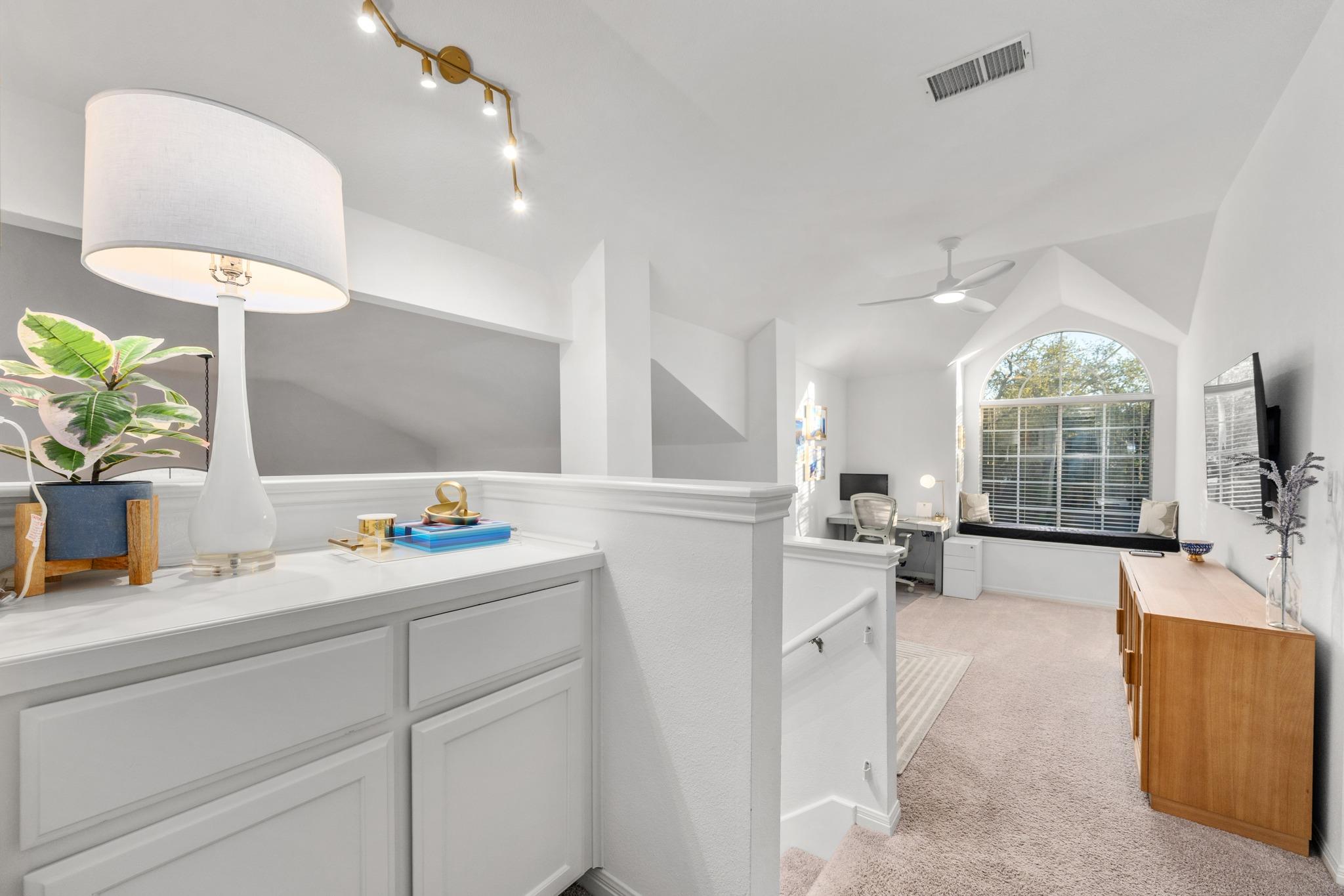 4802 Alta Loma DR