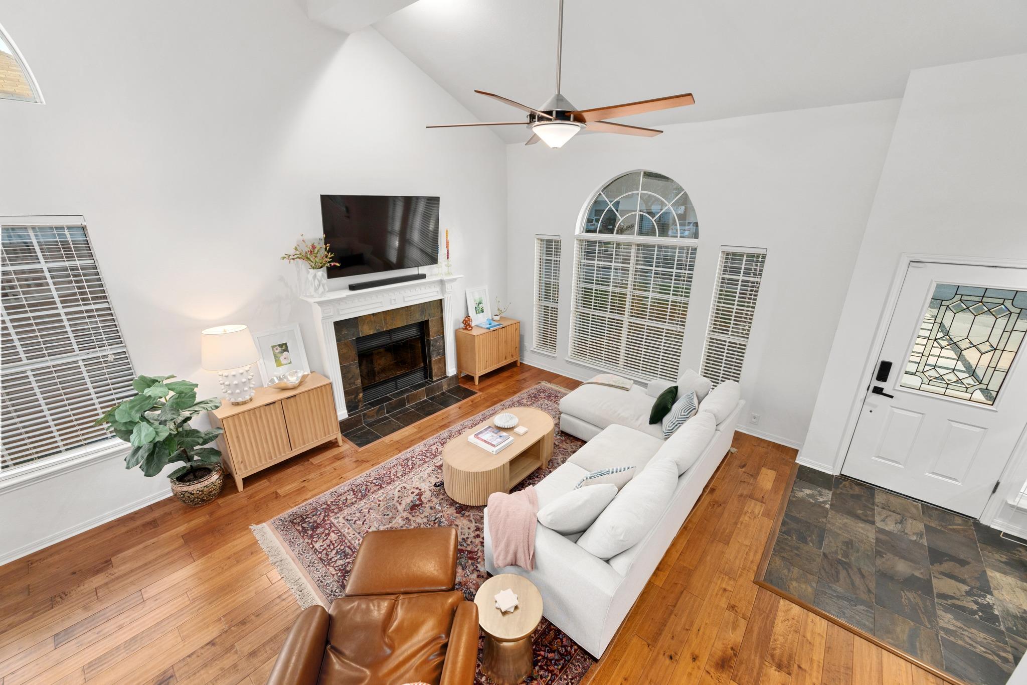 4802 Alta Loma DR
