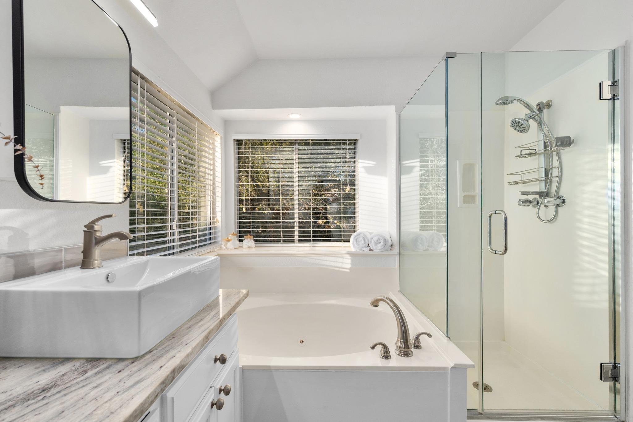 4802 Alta Loma DR