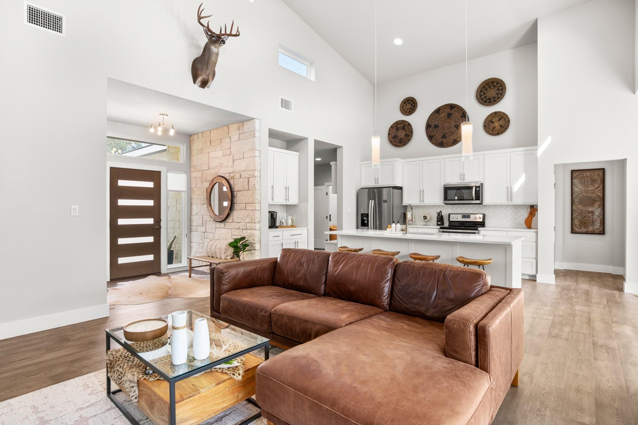 307 Bedford DR