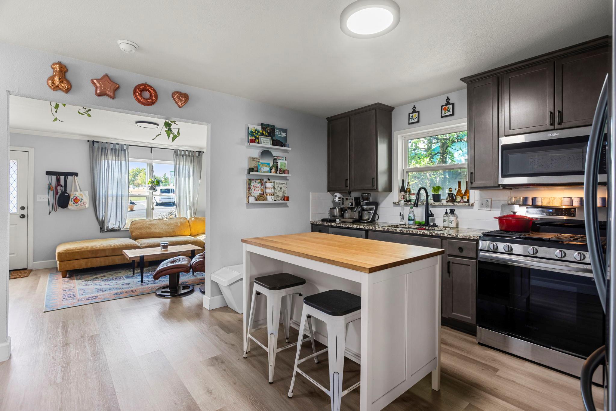 303 W Avenue I Ave, Belton