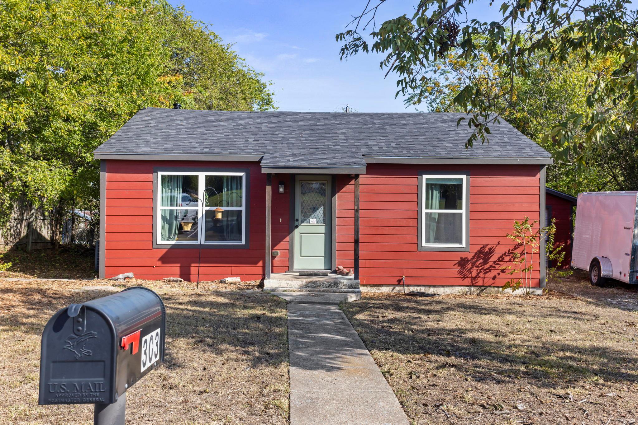 303 W Avenue I Ave, Belton