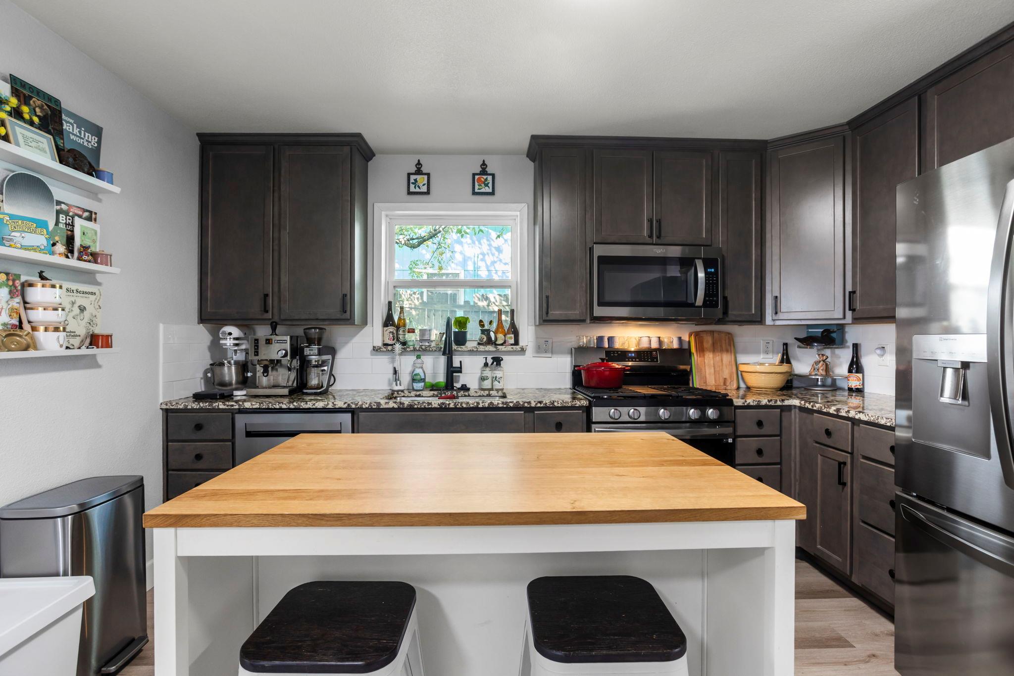 303 W Avenue I Ave, Belton