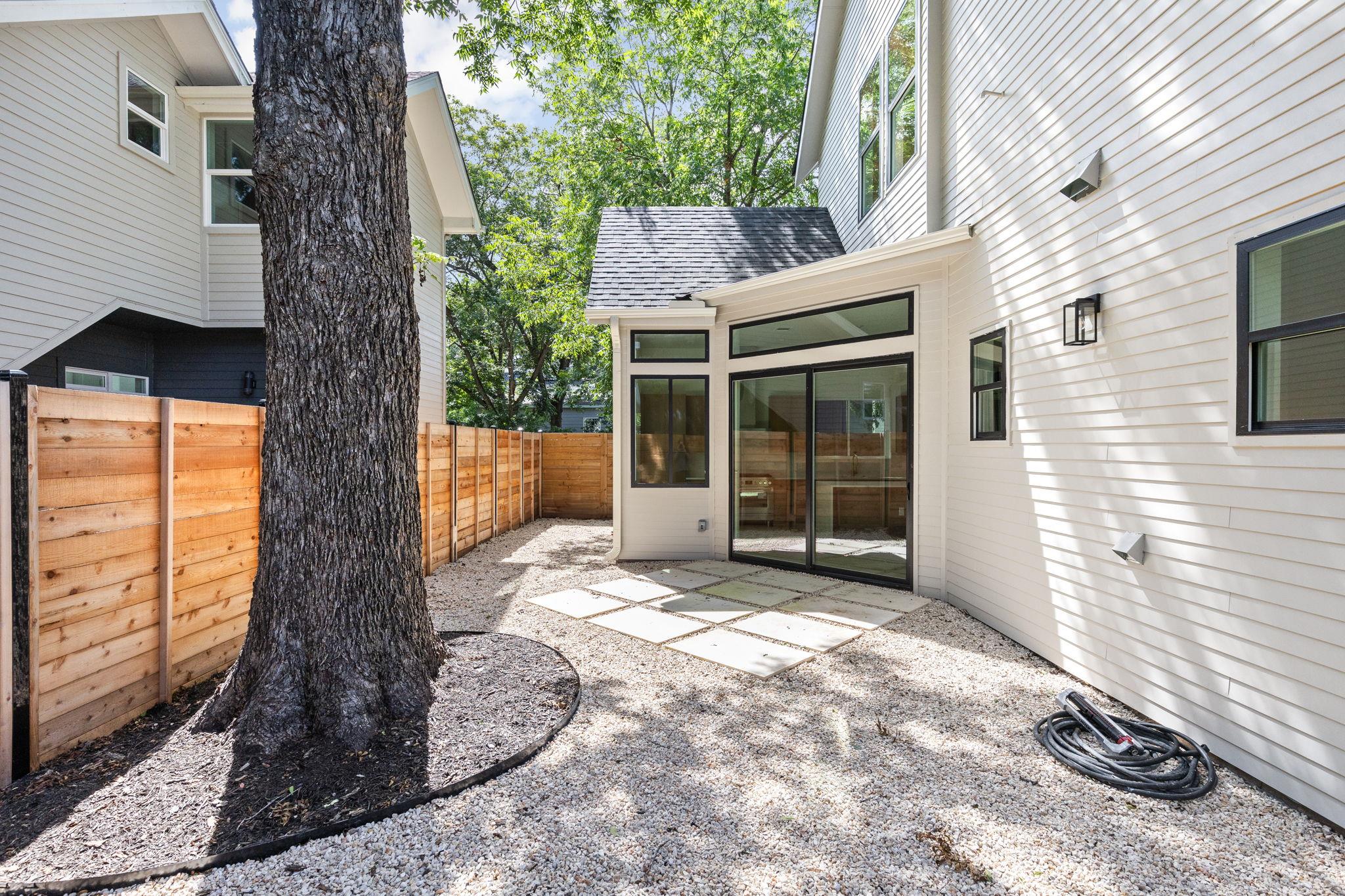 2917 Lyons RD # 1