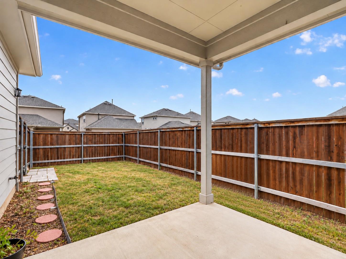 116 Gracie WAY