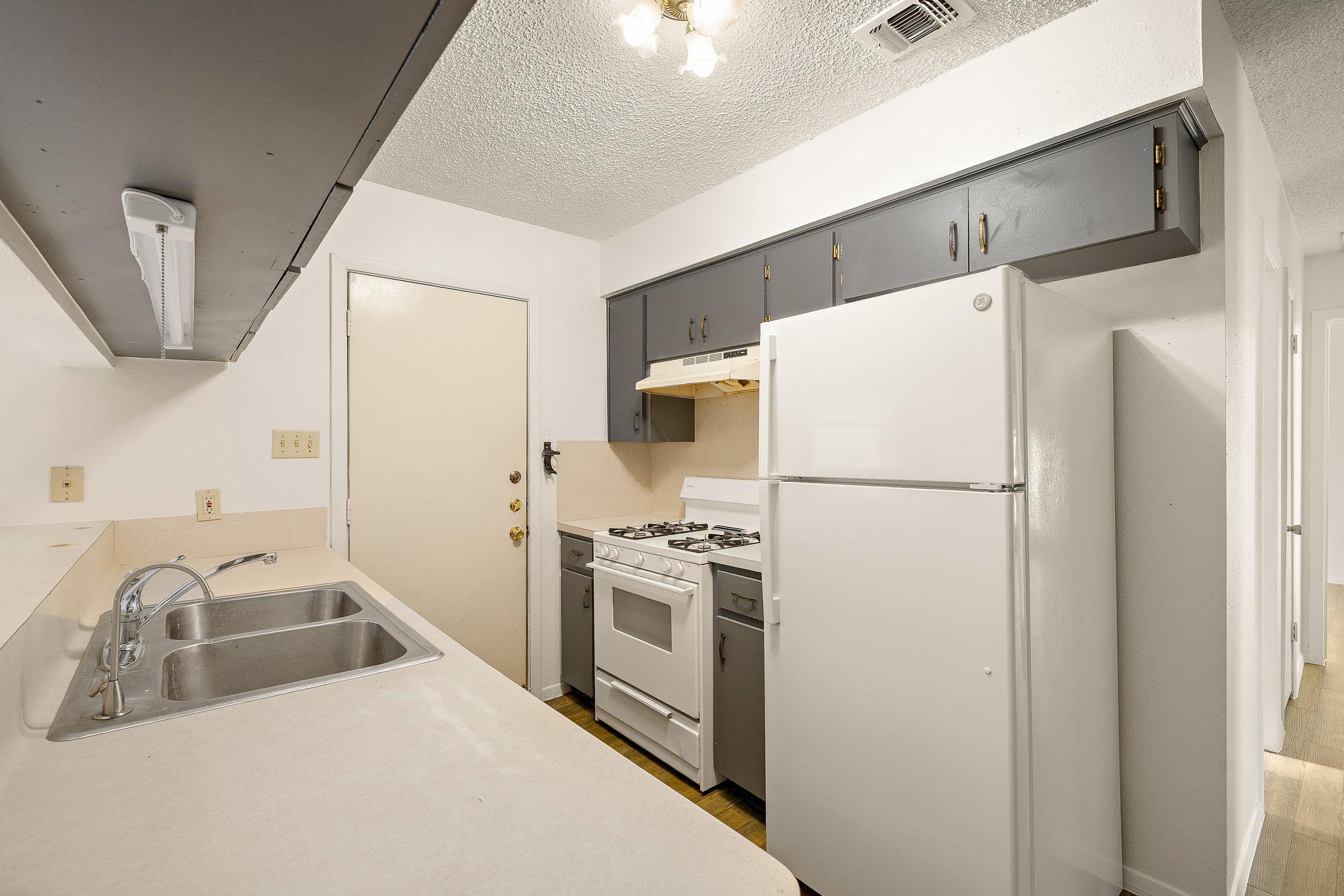 2402 Cottonwood DR # B