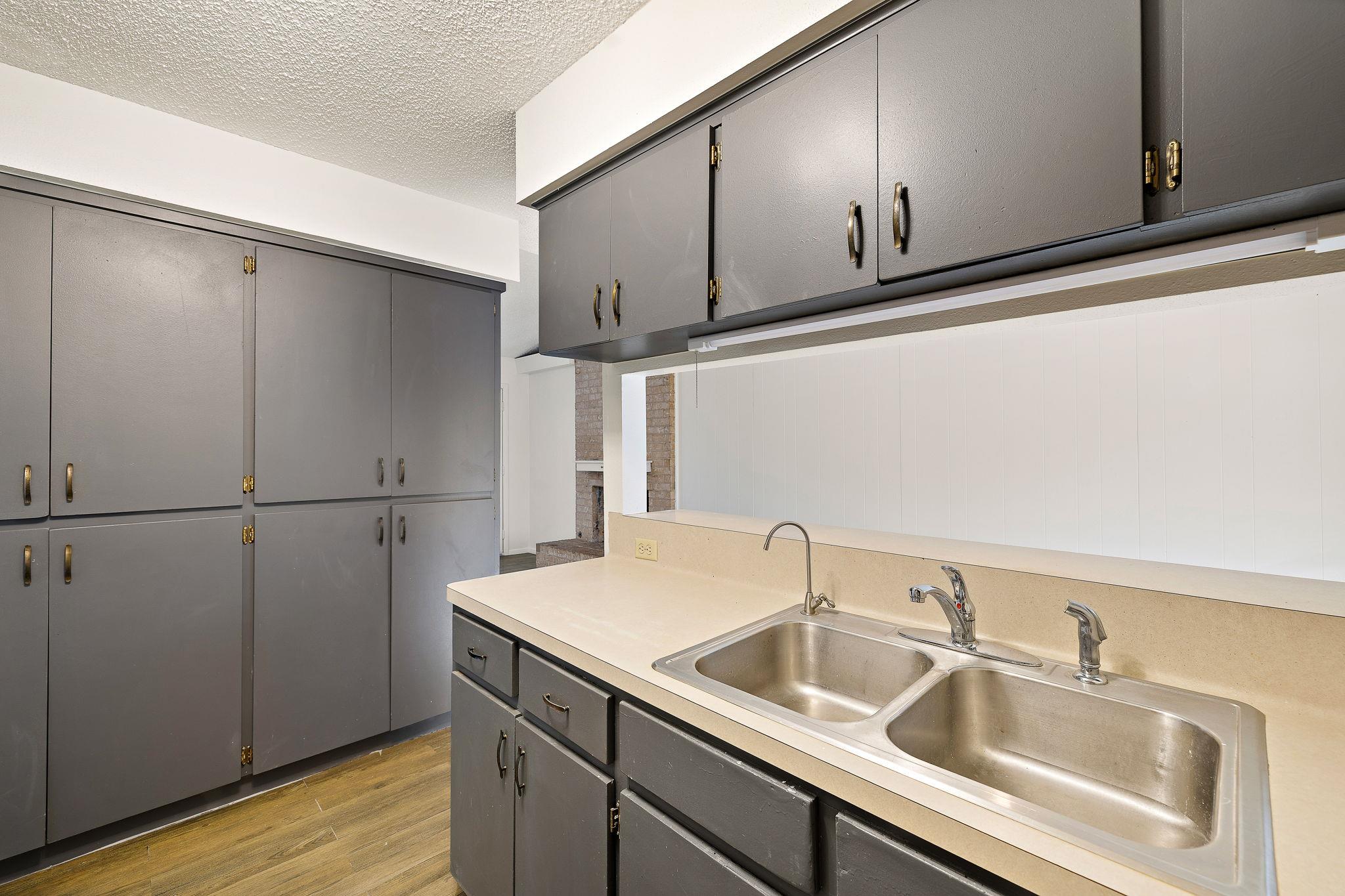 2402 Cottonwood DR # B