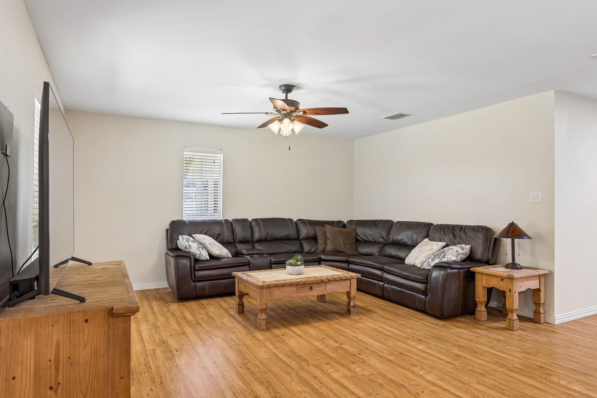 1508 Glen Burnie DR