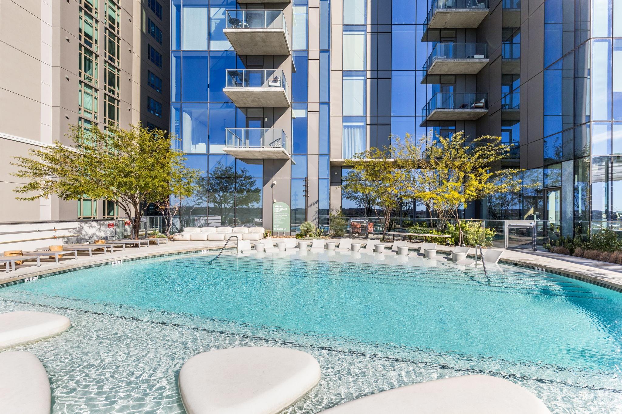 44 East Ave # 2301