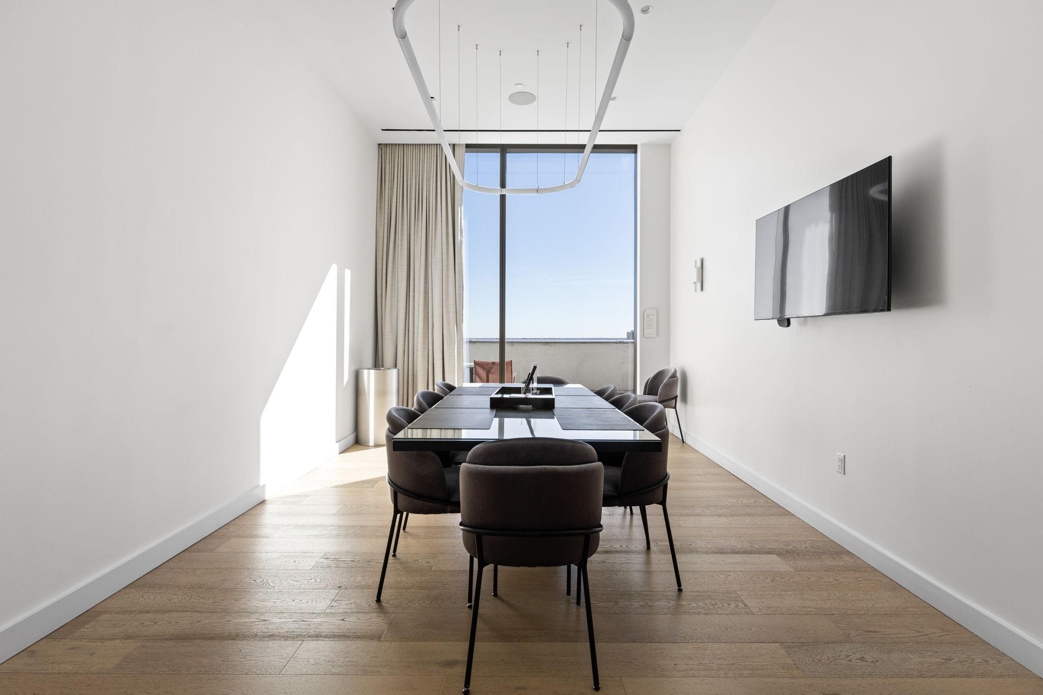 44 East Ave # 2301