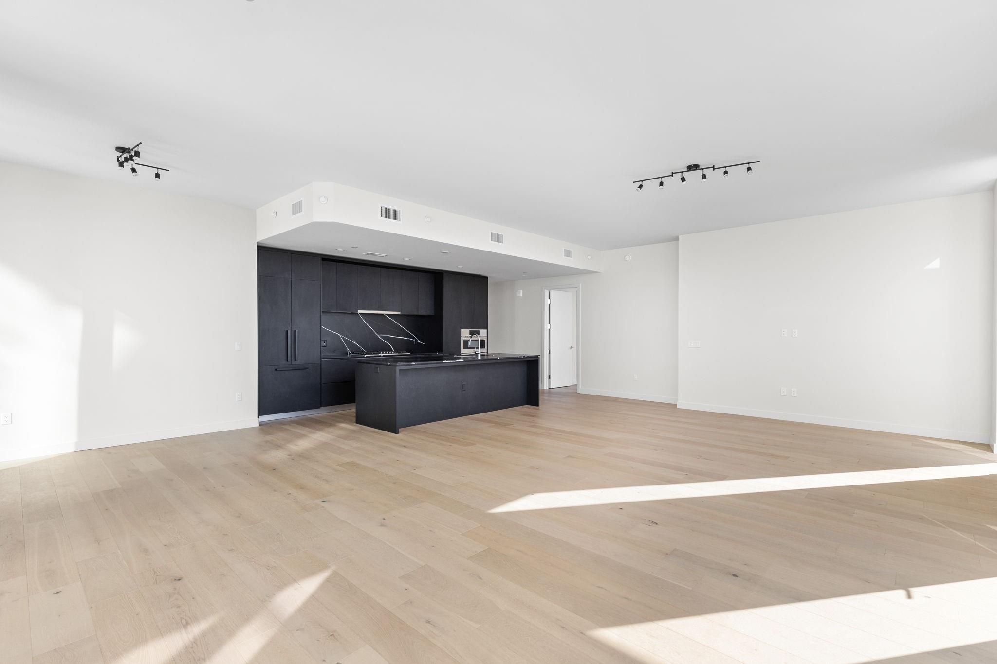 44 East Ave # 2301