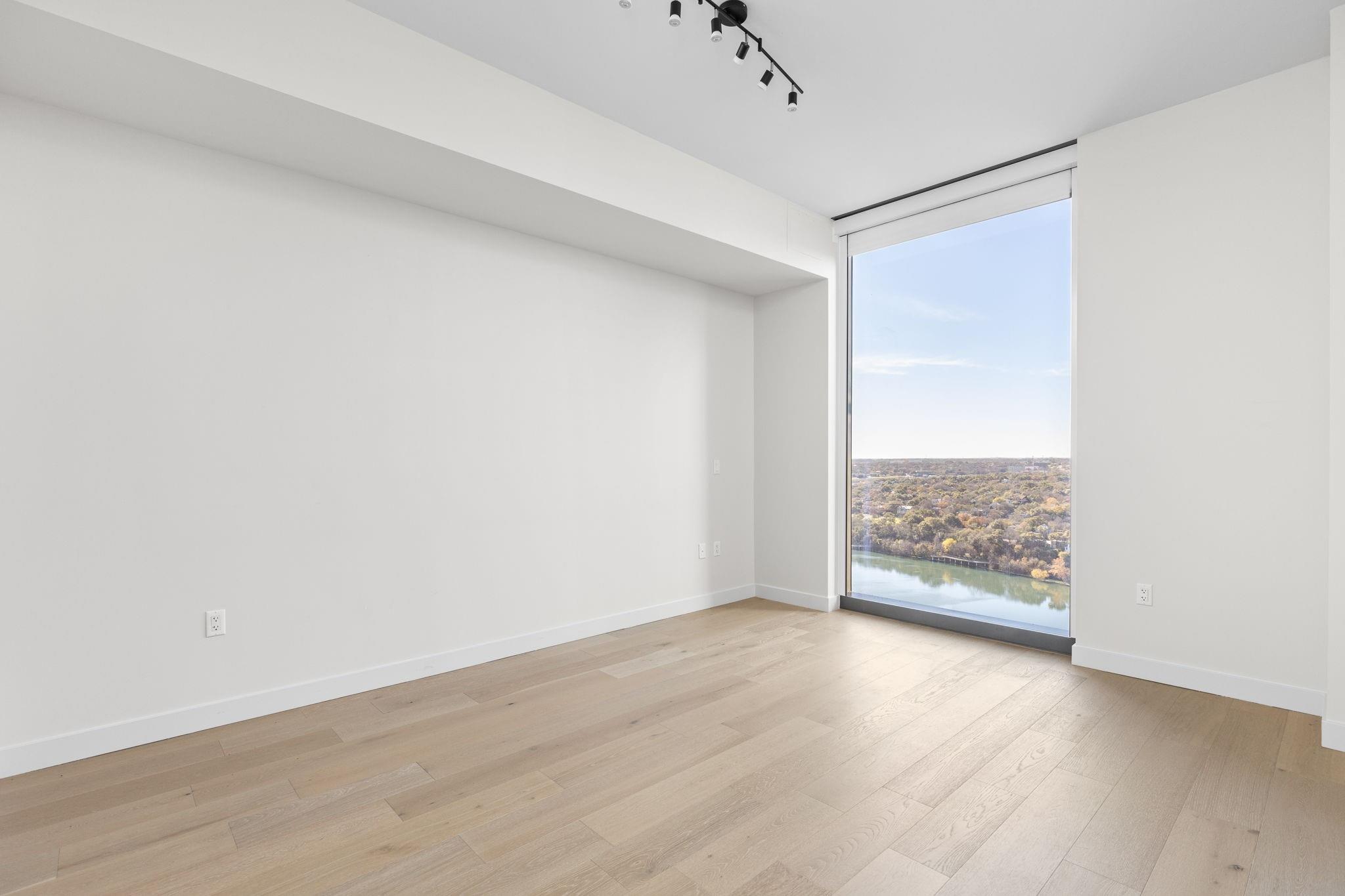44 East Ave # 2301