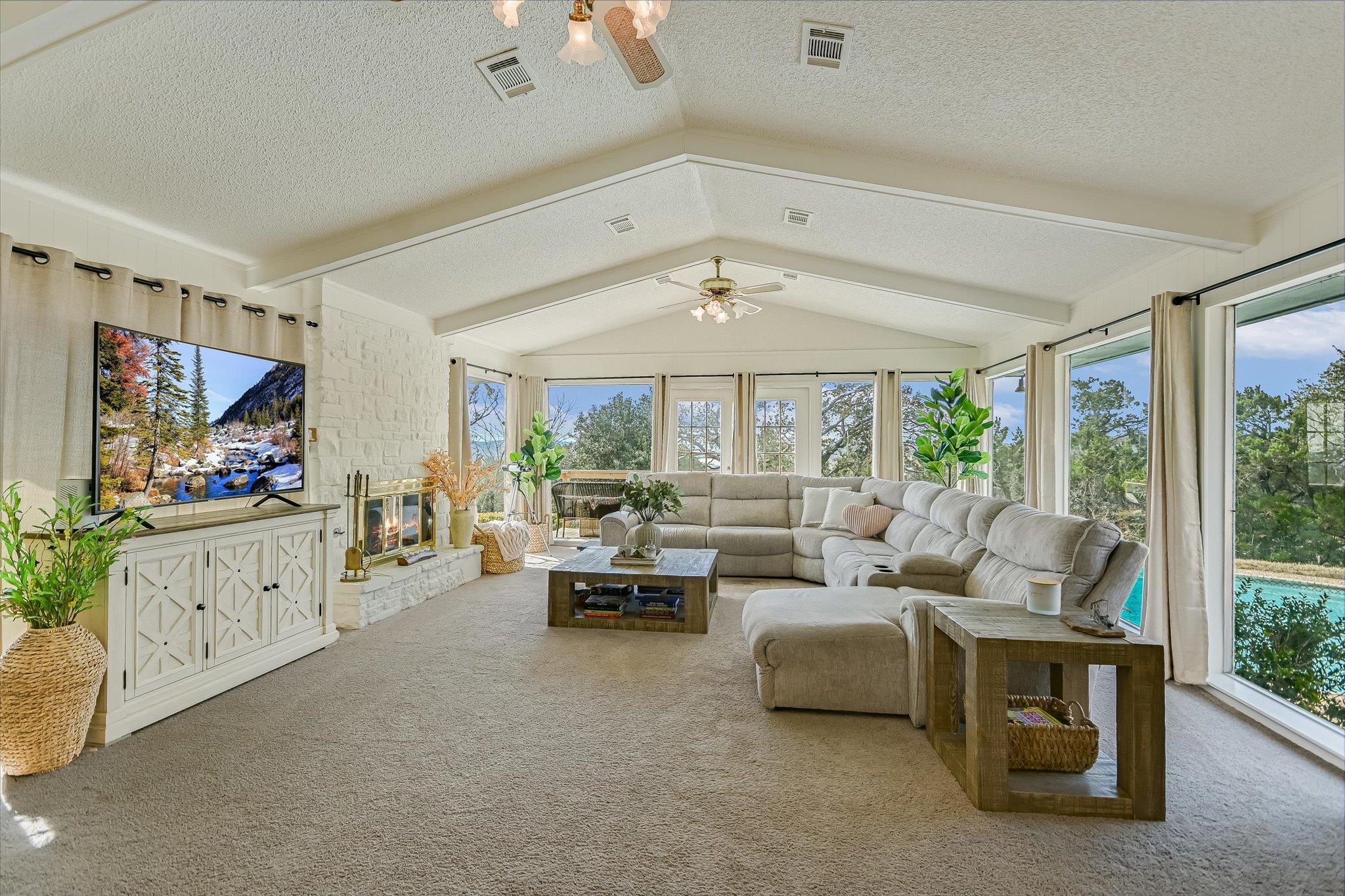 4505 Deepwoods DR