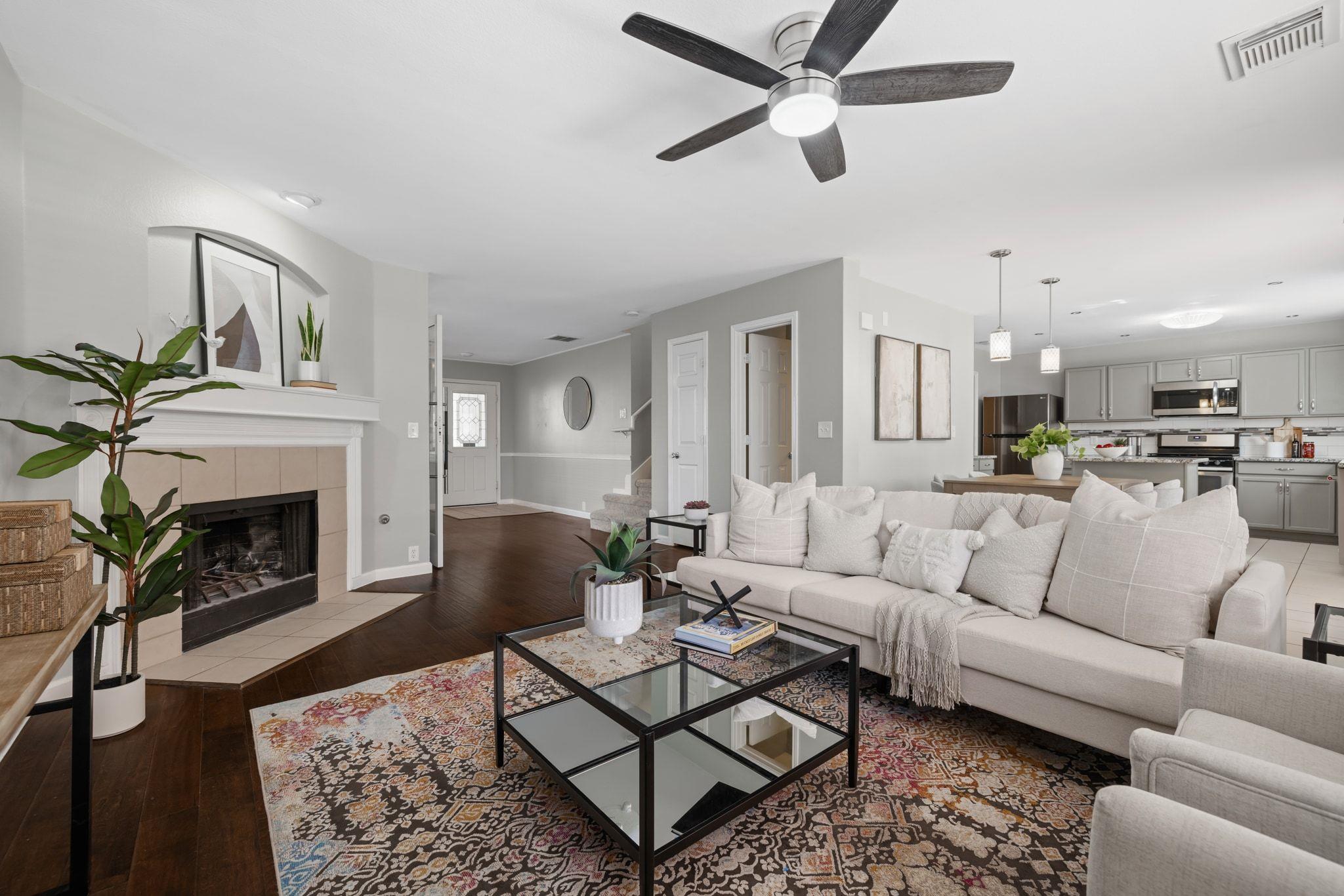 917 Melted Candle CV