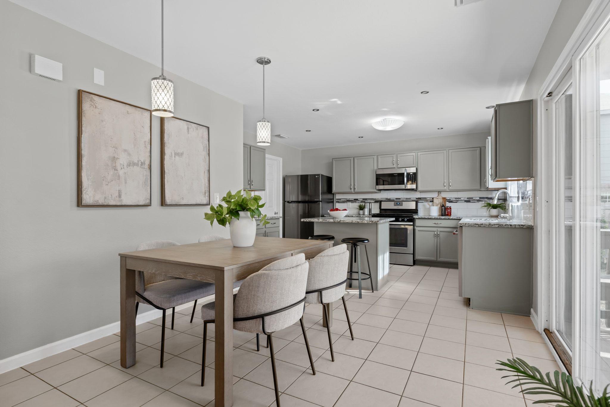 917 Melted Candle CV