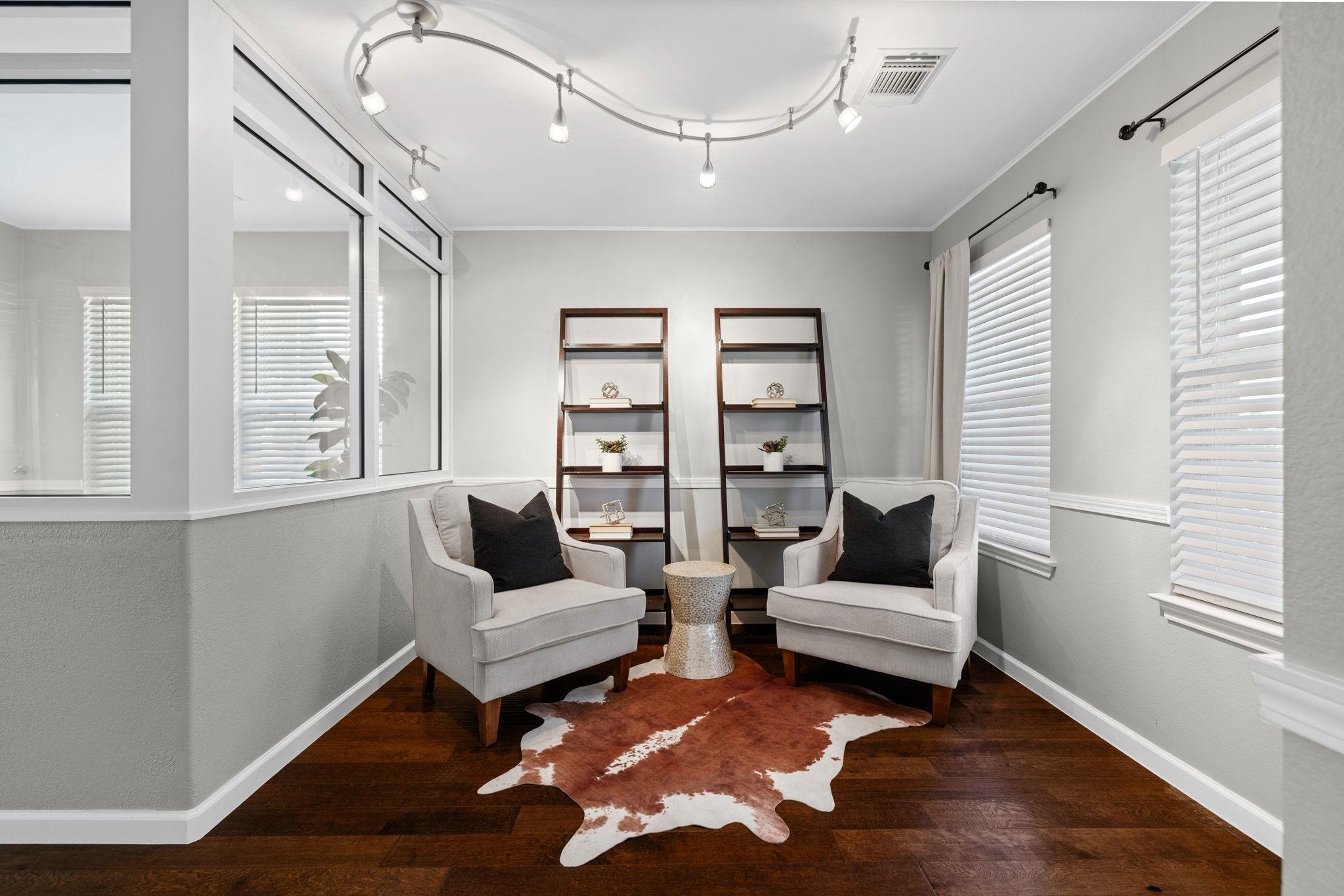 917 Melted Candle CV