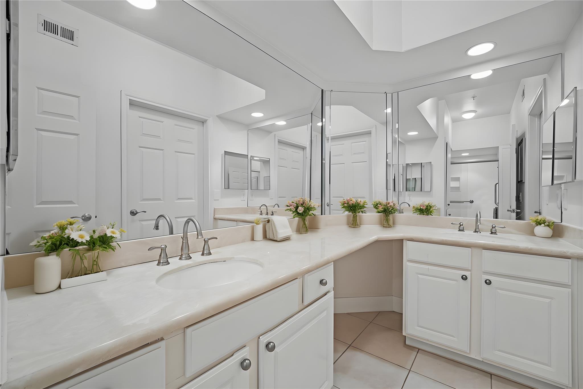 7701 Rialto BLVD # 1412