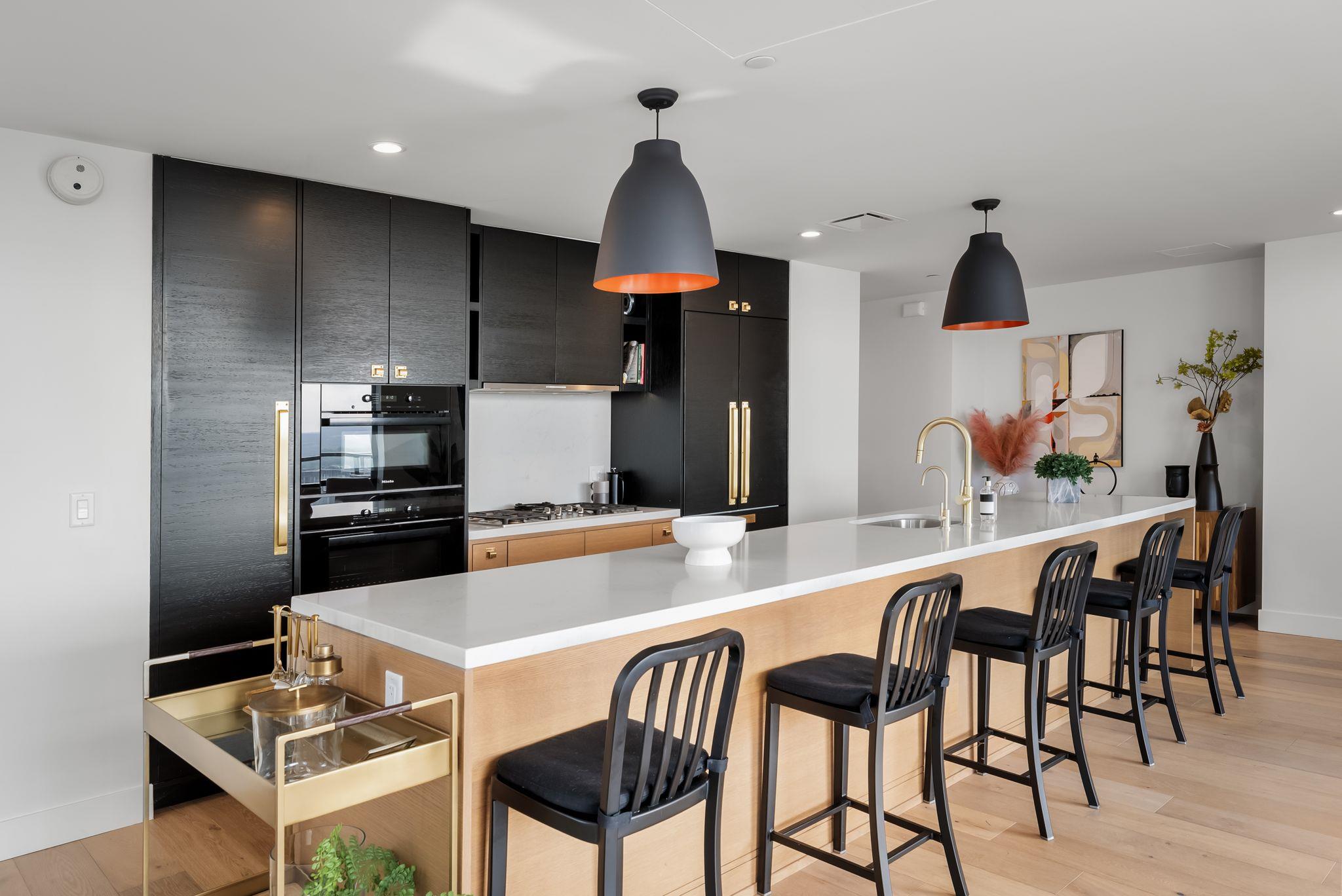 70 RAINEY ST # 2606, Austin Unit: 2606