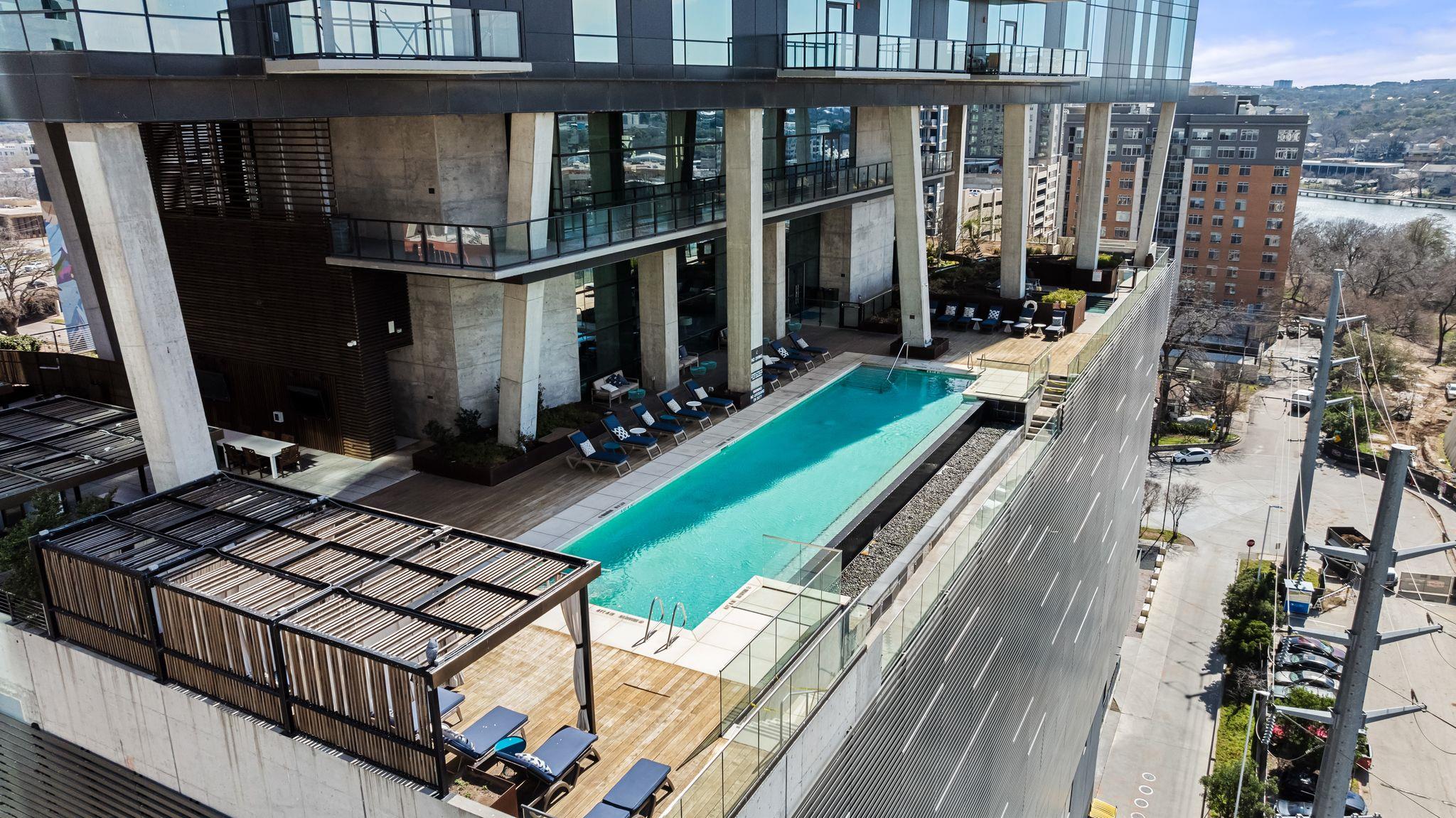 70 RAINEY ST # 2606, Austin Unit: 2606