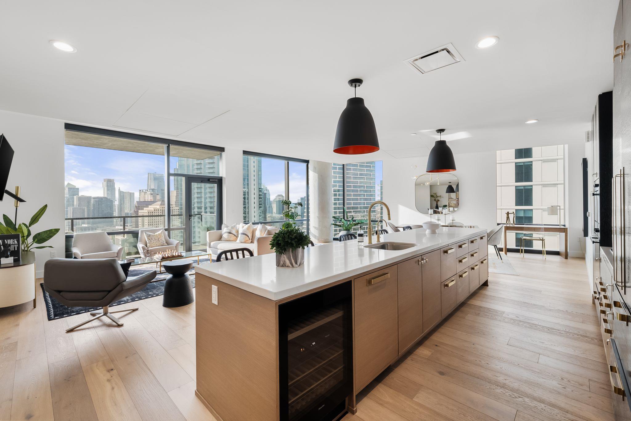 70 RAINEY ST # 2606, Austin Unit: 2606